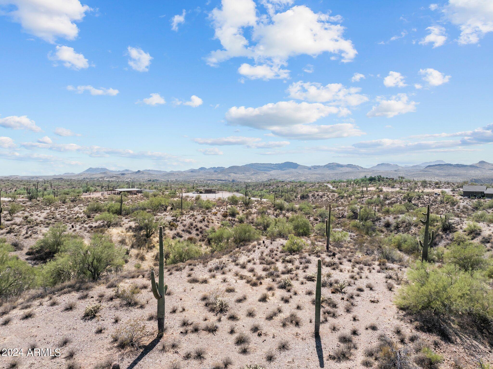 000xx N Quiet Hills Drive -, Morristown, AZ 85342