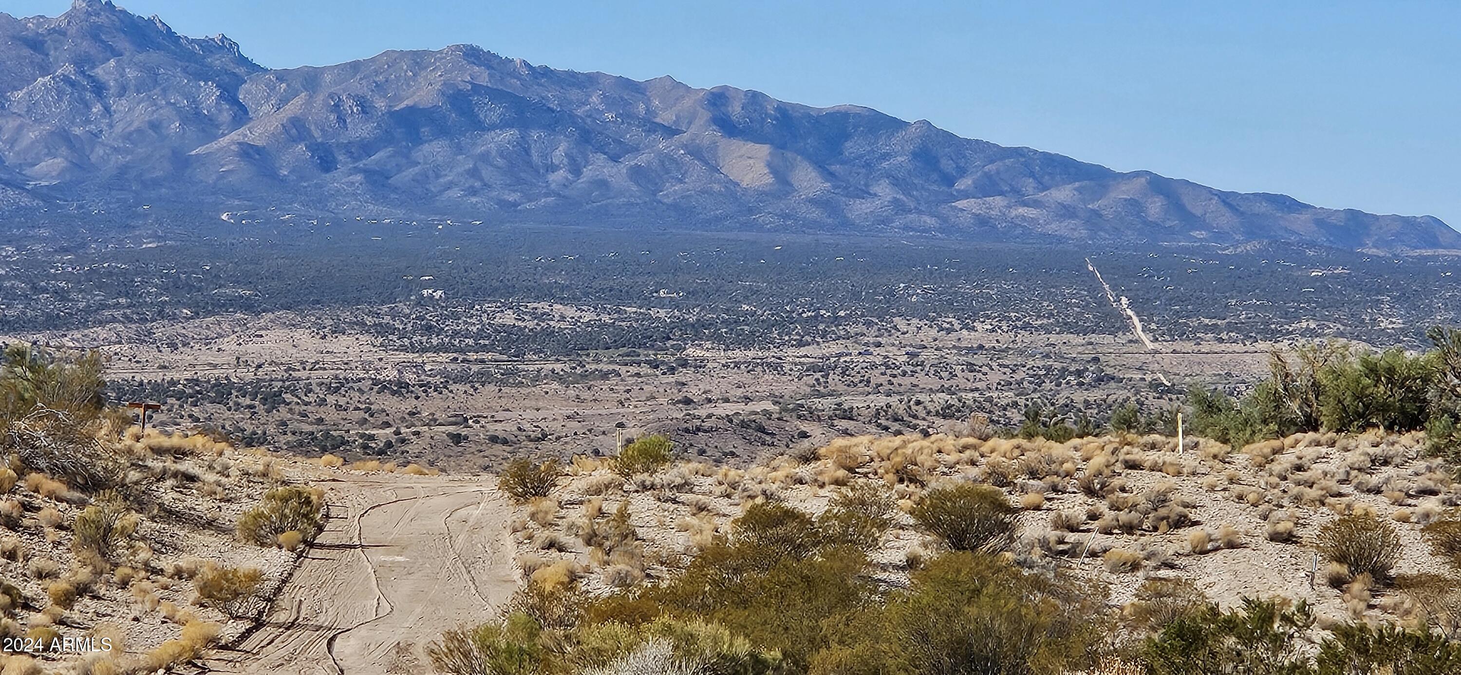 XXXX E Pipeline Road -, Kingman, AZ 86401 — Photo 1 of 21