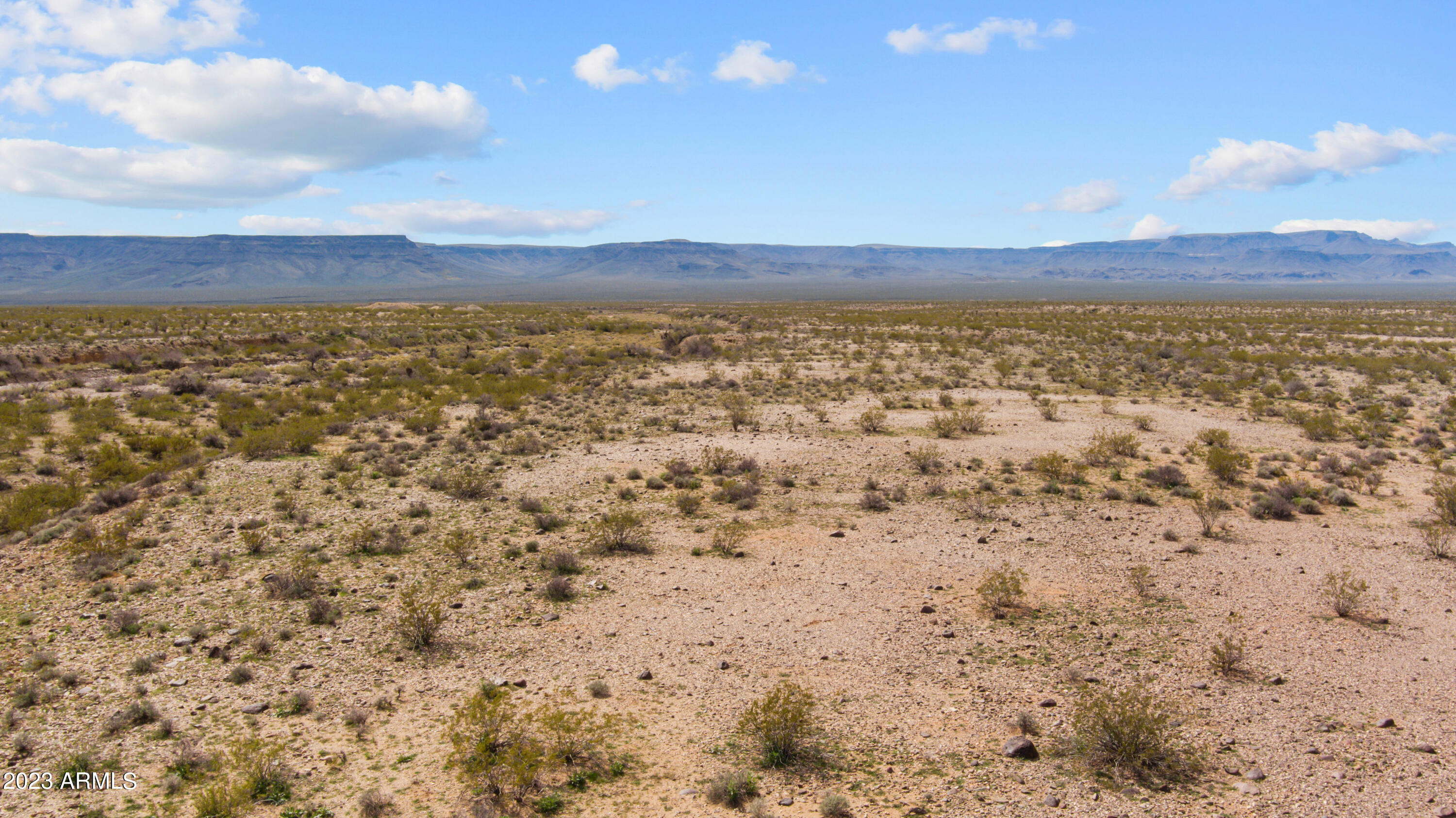 3750 W Ives Drive 75, Golden Valley, AZ 86413