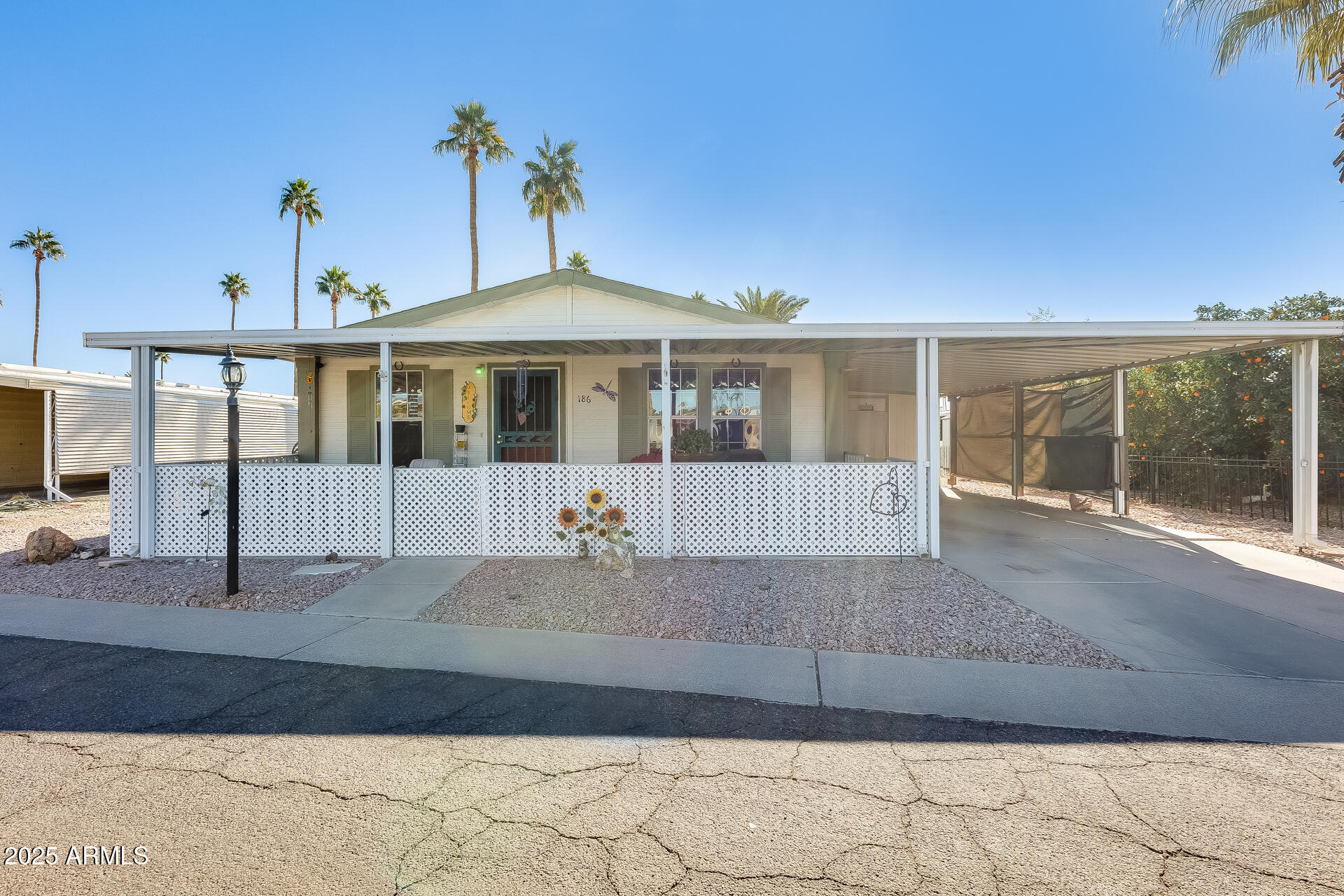 120 N VAL VISTA Drive 186, Mesa, AZ 85213