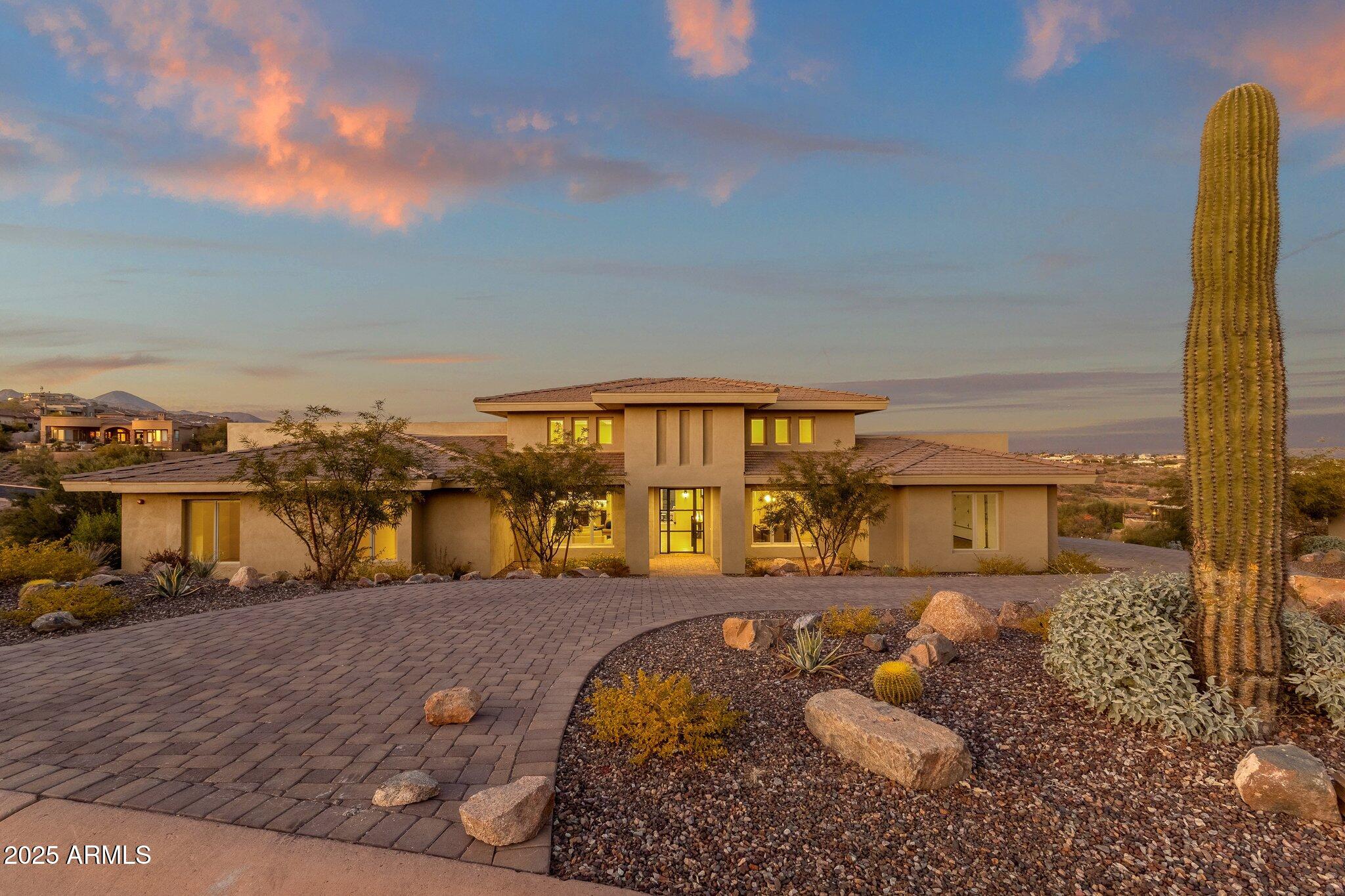 10031 N PALISADES Boulevard, Fountain Hills, AZ 85268 — Photo 1 of 87