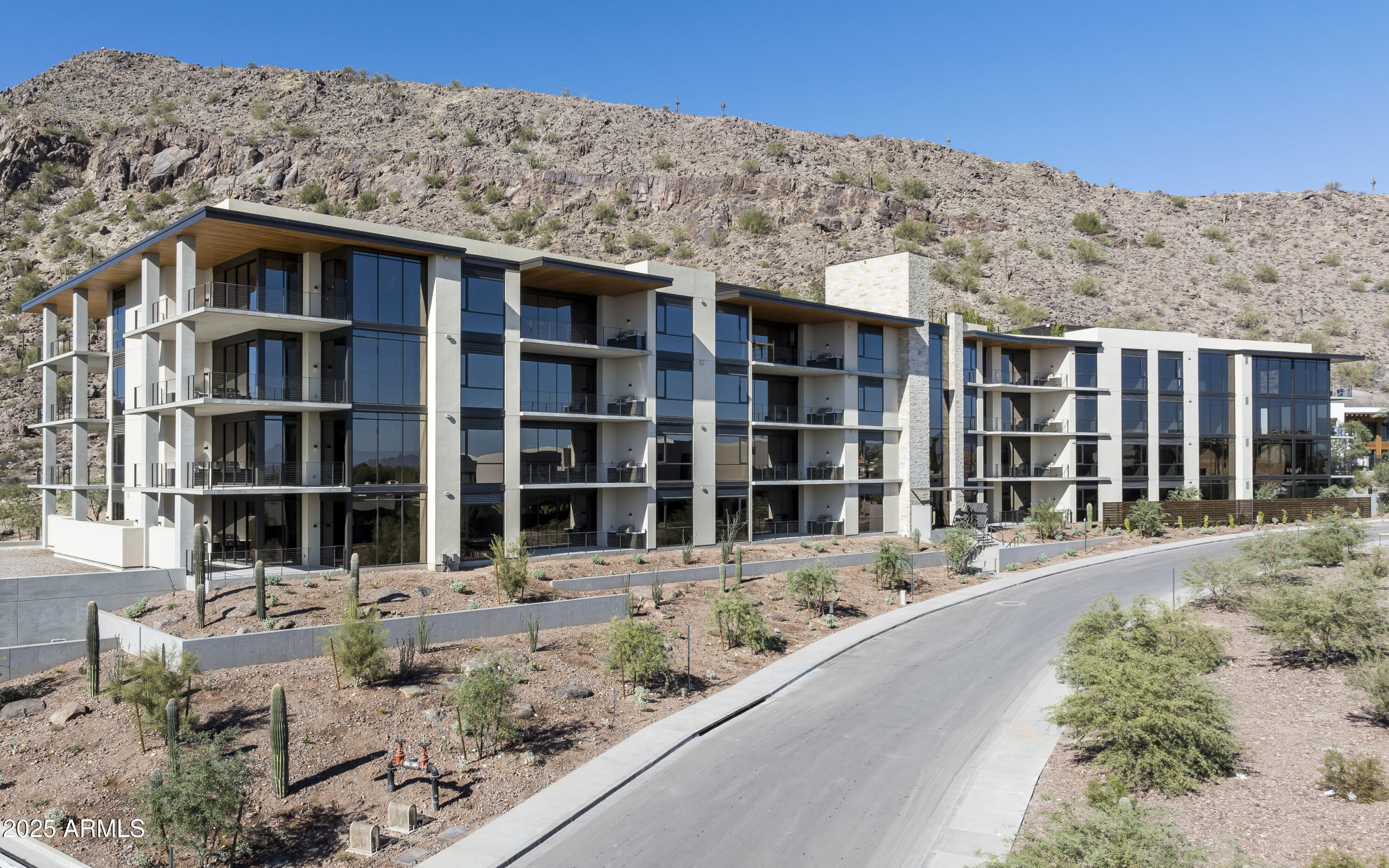 5000 N Camelback Ridge Road 210, Scottsdale, AZ 85251