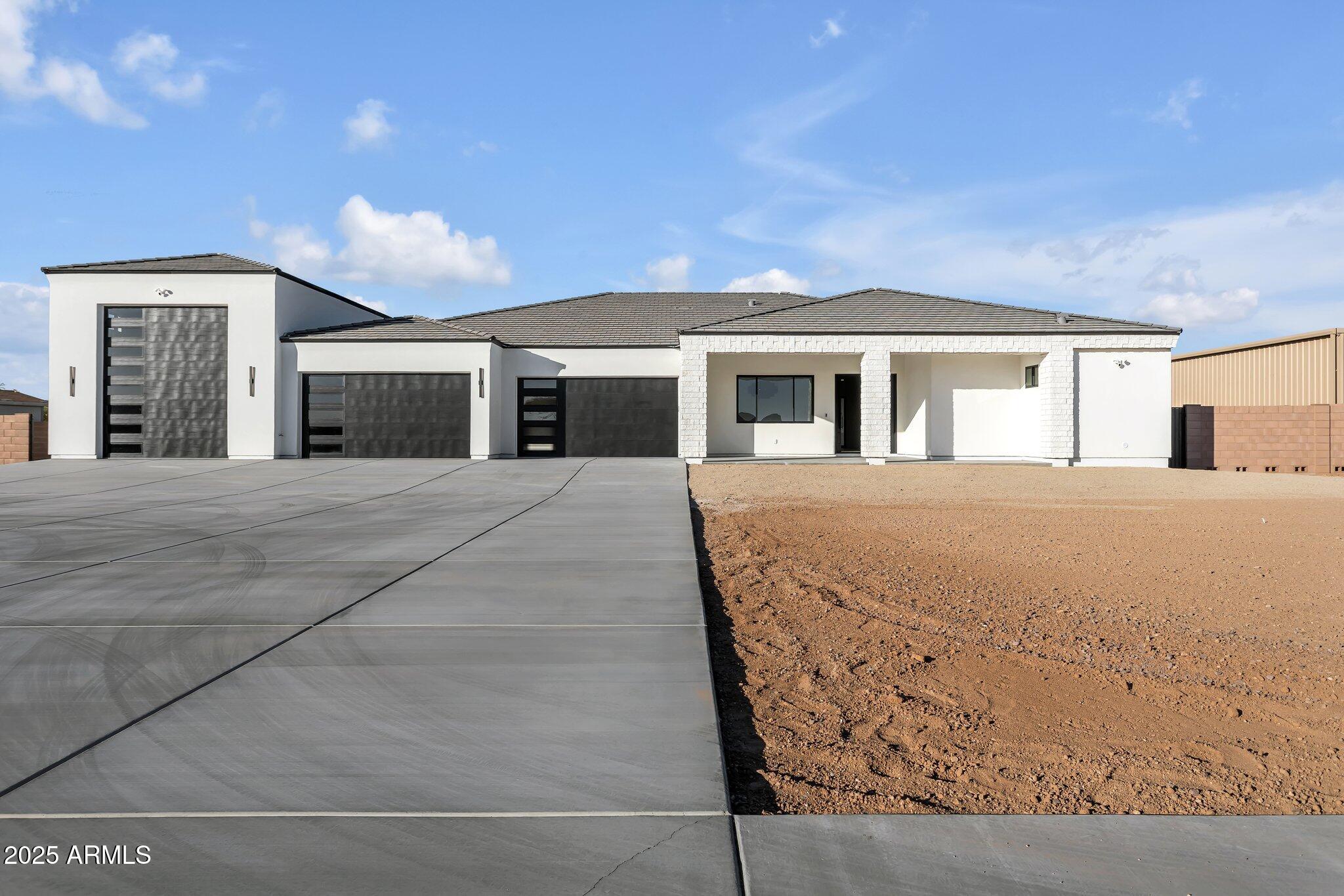 1706 E New River Road, Phoenix, AZ 85086 — Photo 1 of 44