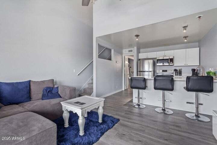 8055 E THOMAS Road D111, Scottsdale, AZ 85251