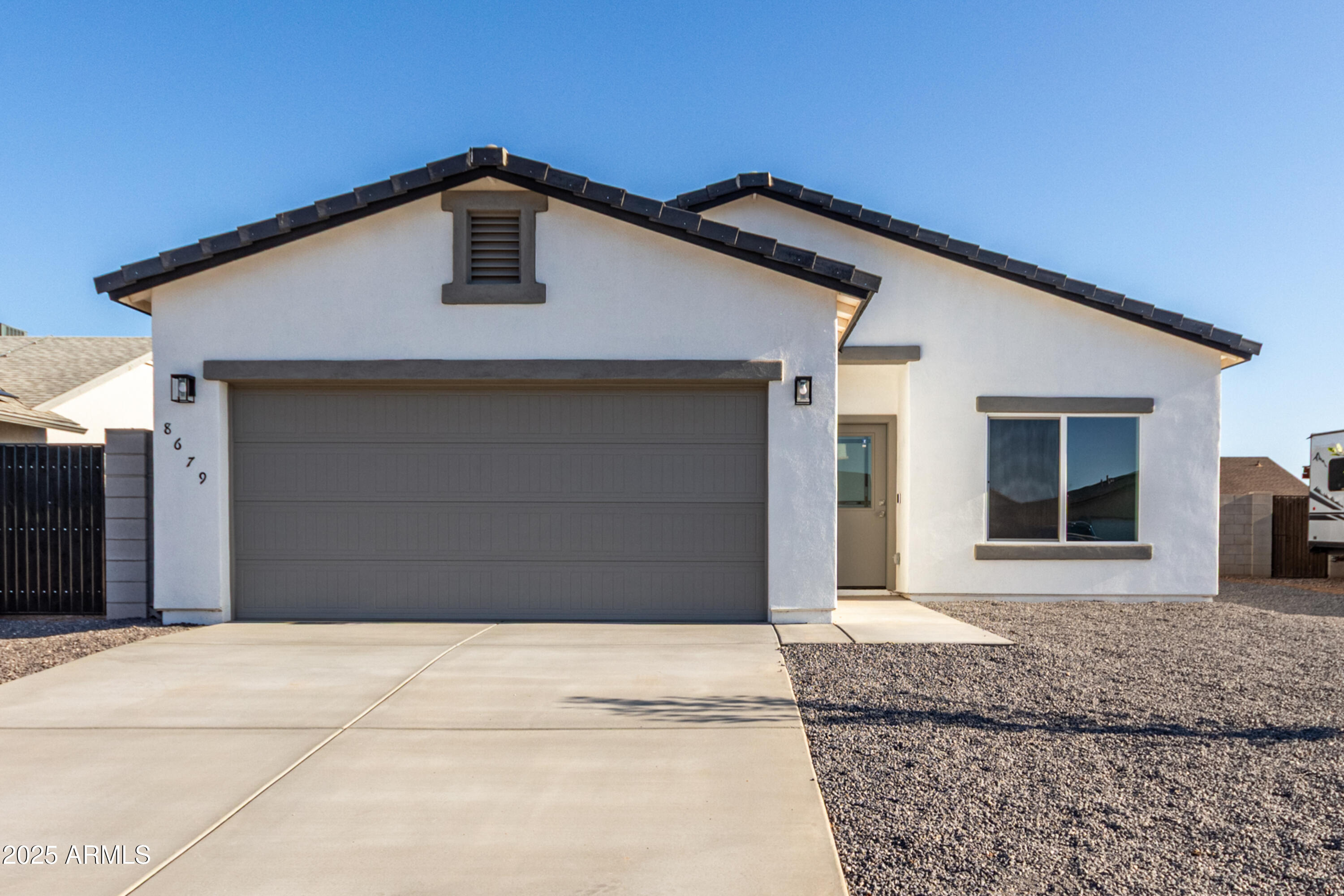 8679 W RAVEN Drive, Arizona City, AZ 85123 — Photo 1 of 37