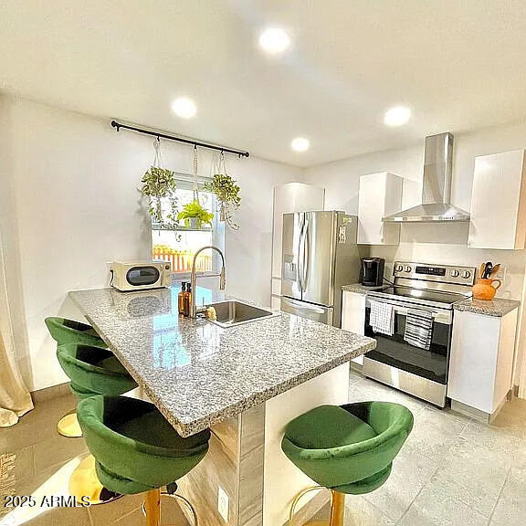 4815 E WINDSOR Avenue, Phoenix, AZ 85008 — Photo 1 of 10