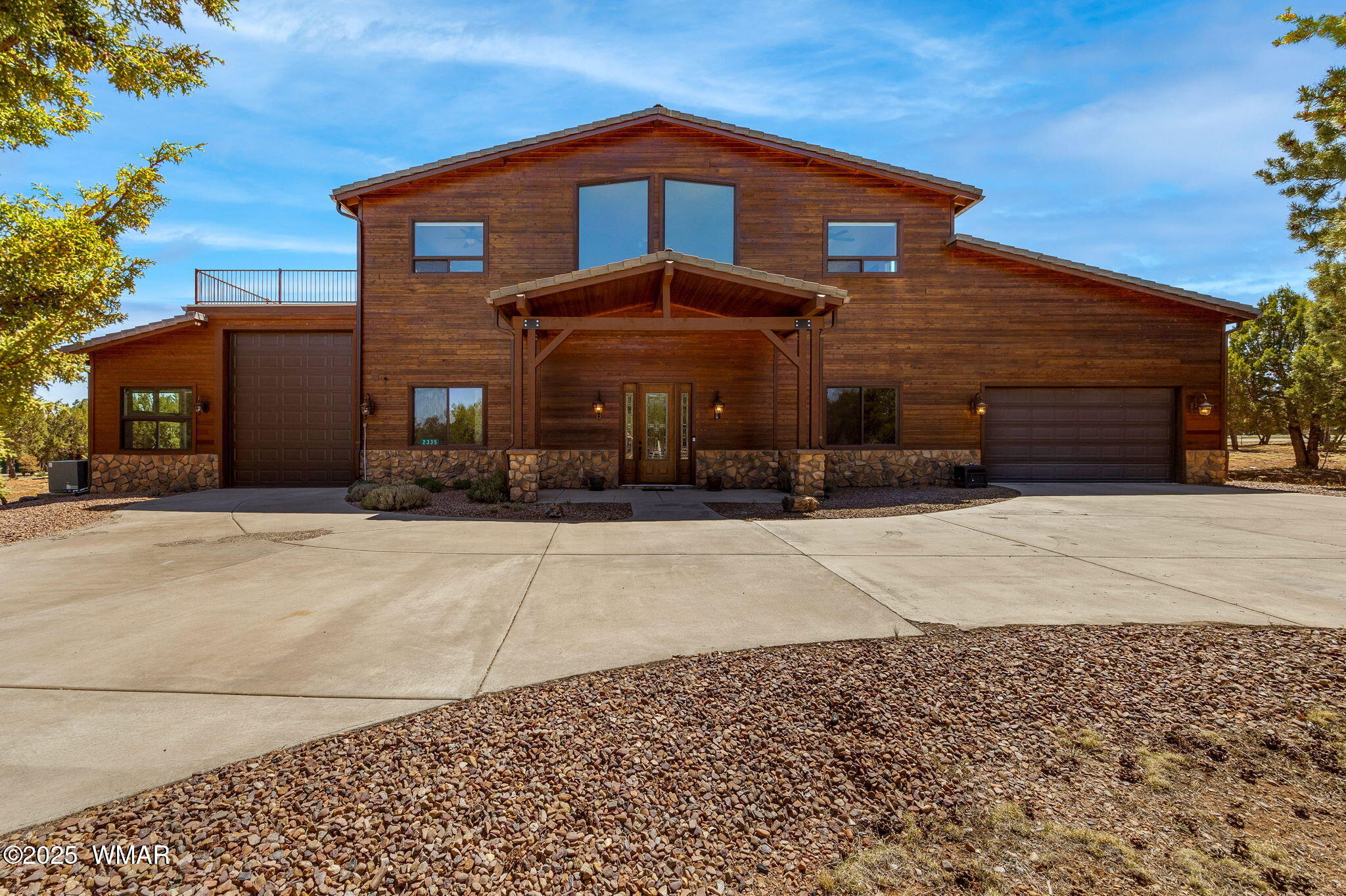 2335 Voyager Circle, Overgaard, AZ 85933