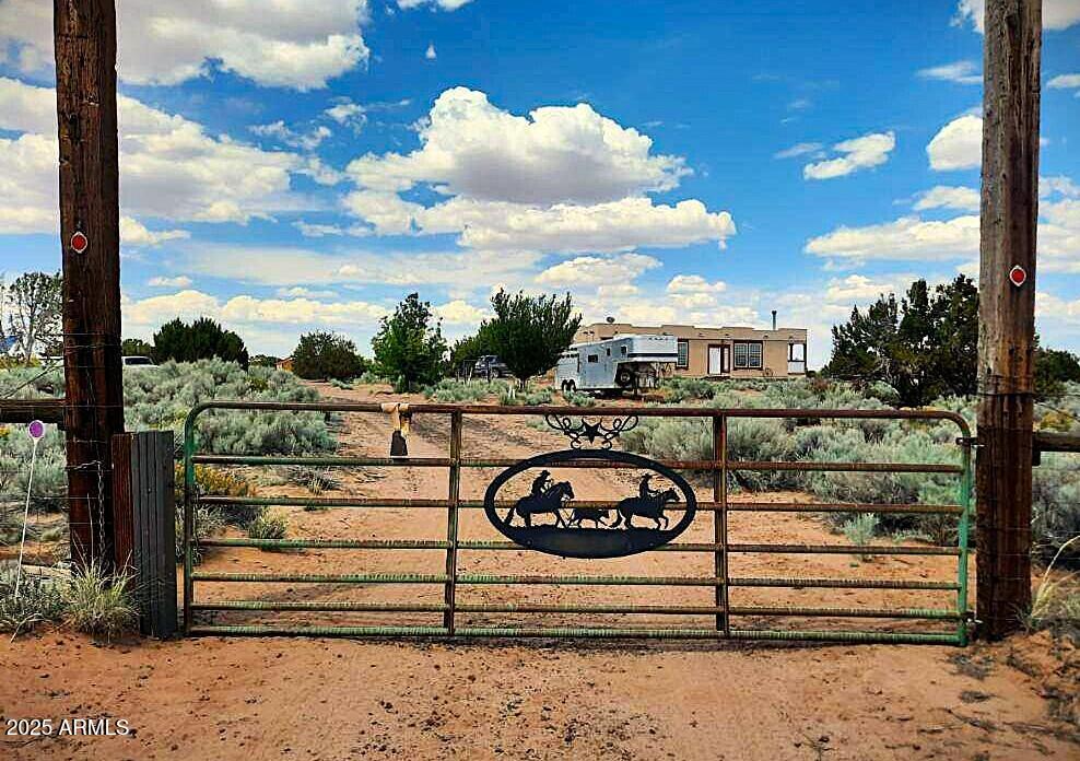 74 N7121 Red Sky Ranch, St Johns, AZ 85936 — Photo 1 of 65