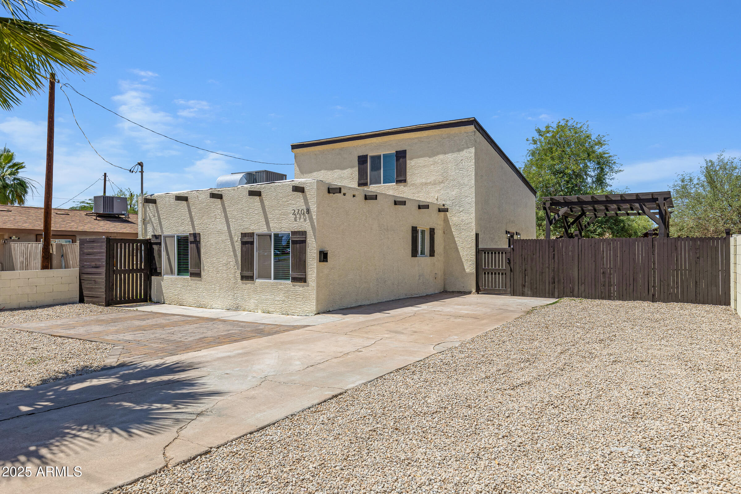 2708 E ROOSEVELT Street, Phoenix, AZ 85008 — Photo 1 of 27