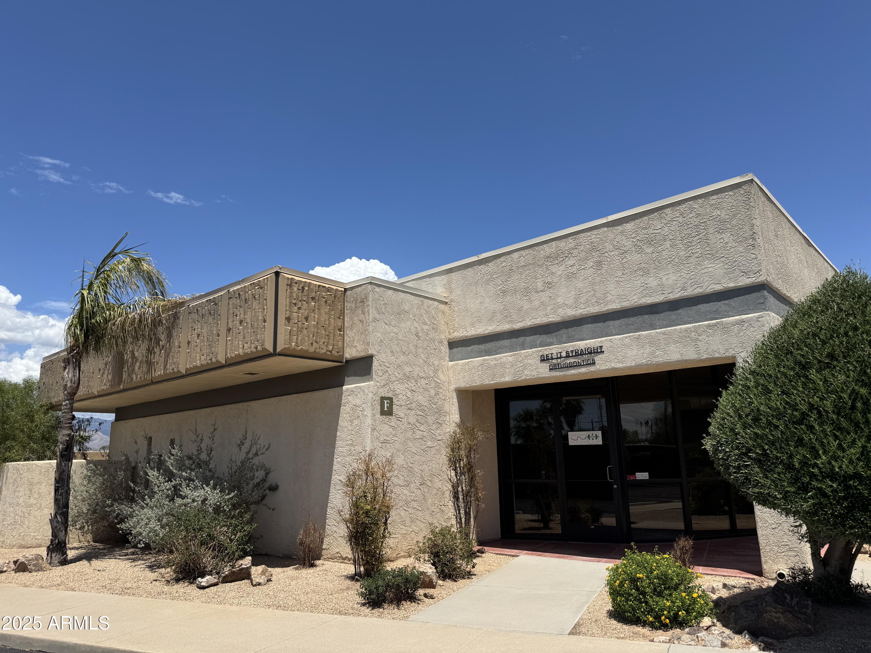 801 N Wilmot Road F, Tucson, AZ 85711 — Photo 1 of 30