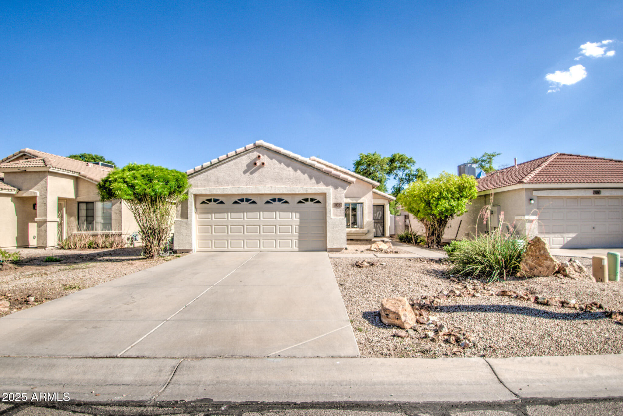 937 E NARDINI Street, San Tan Valley, AZ 85140 — Photo 1 of 28