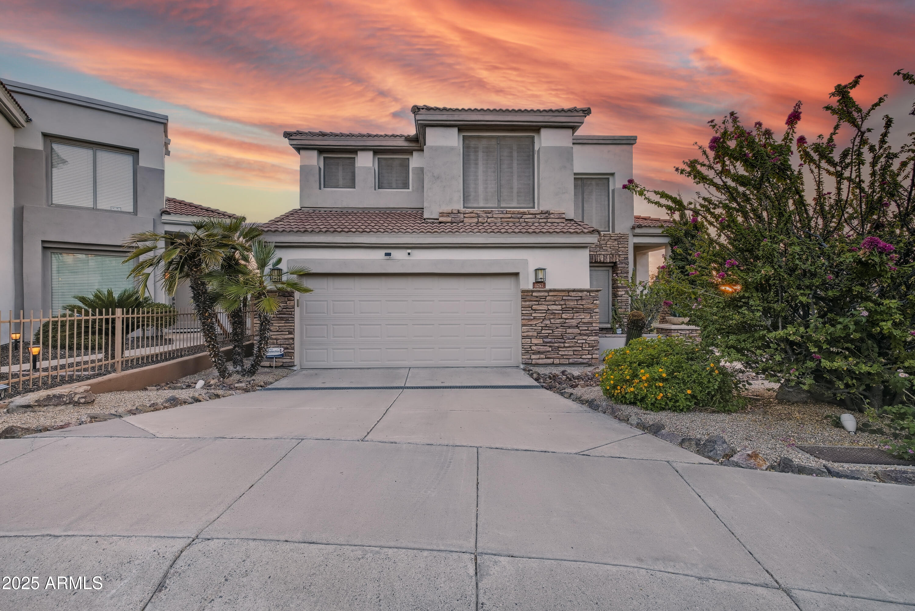 1257 E VOLTAIRE Avenue *, Phoenix, AZ 85022