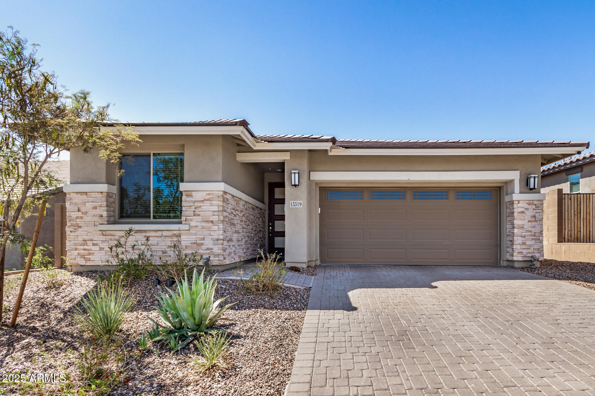 13319 W RED RANGE Way, Peoria, AZ 85383