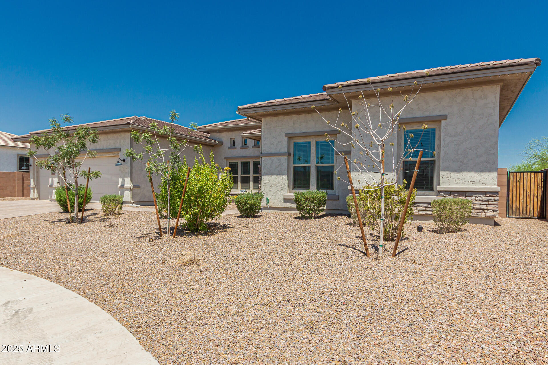 3816 W White Feather Lane, Phoenix, AZ 85083