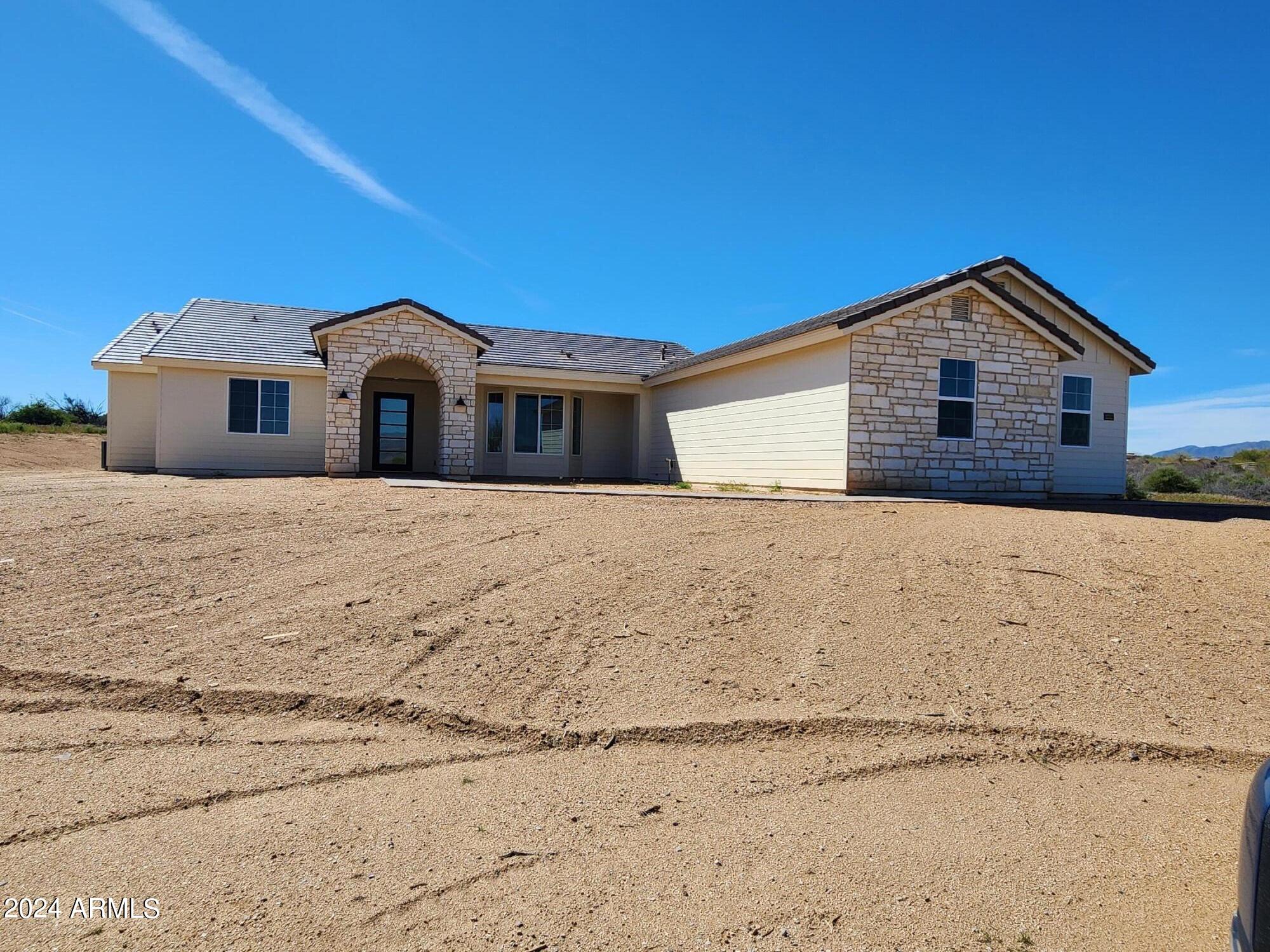 1645 W ARROWHEAD Lane, Queen Creek, AZ 85142