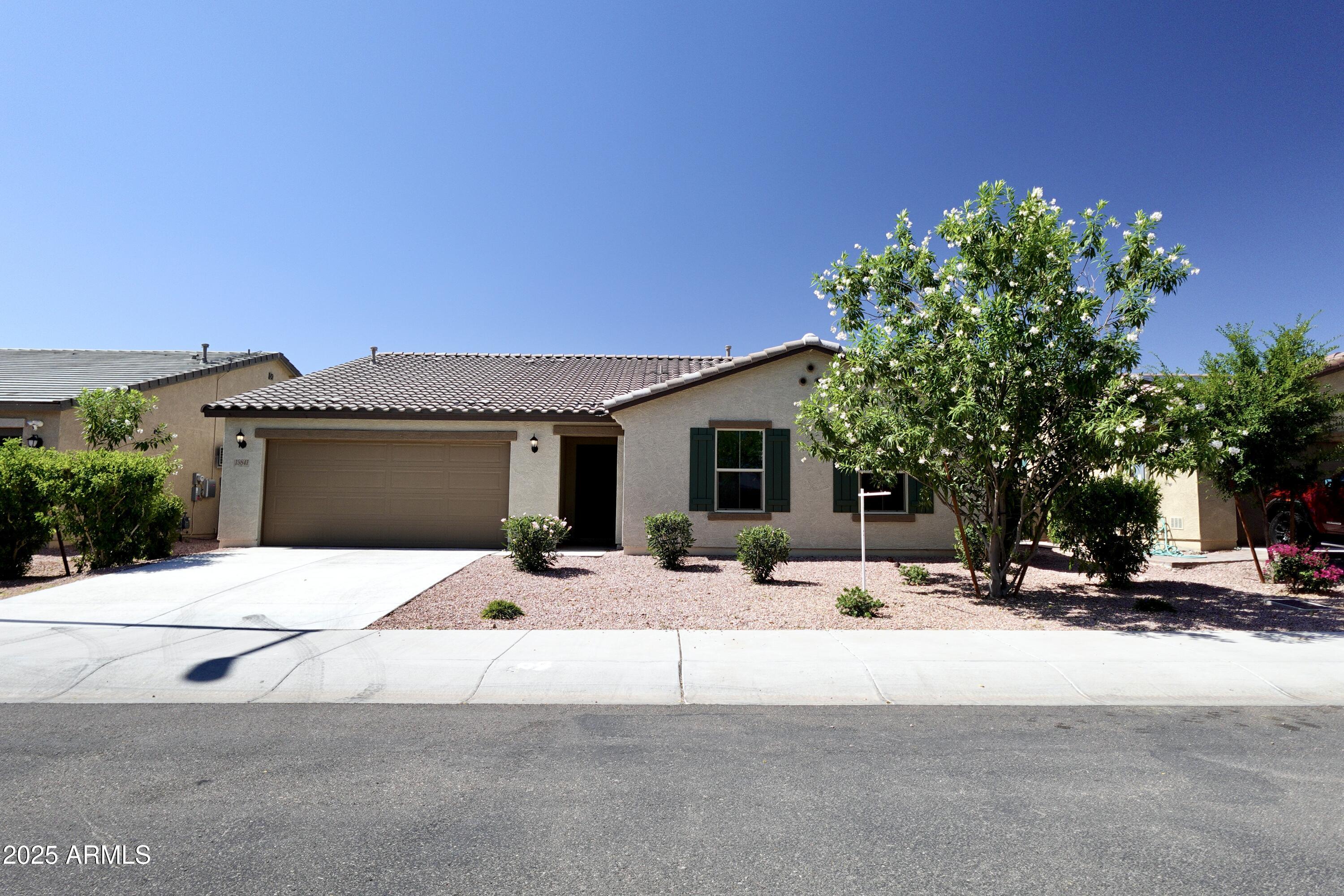 19841 W CHEERY LYNN Road, Buckeye, AZ 85396