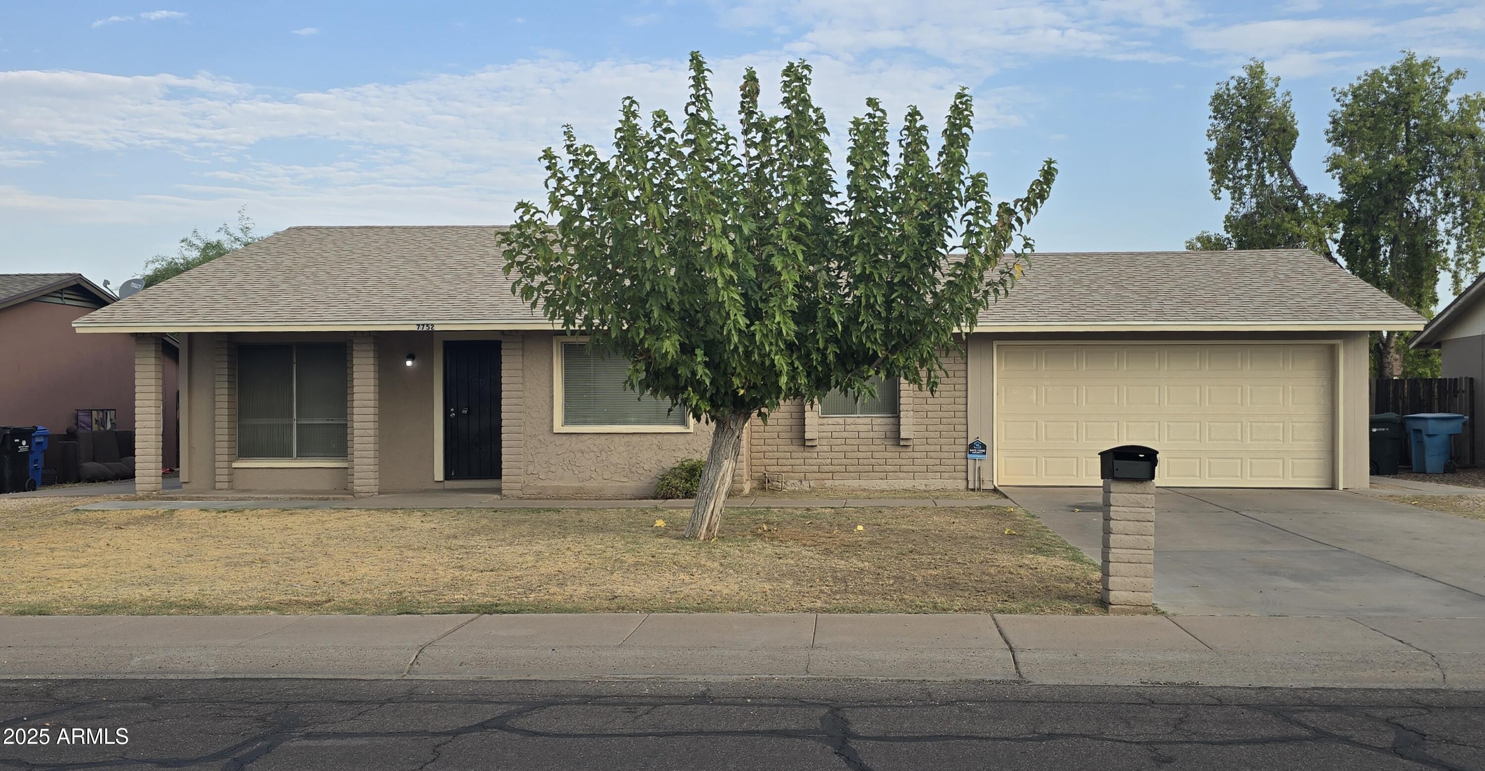 7752 W FLOWER Street, Phoenix, AZ 85033