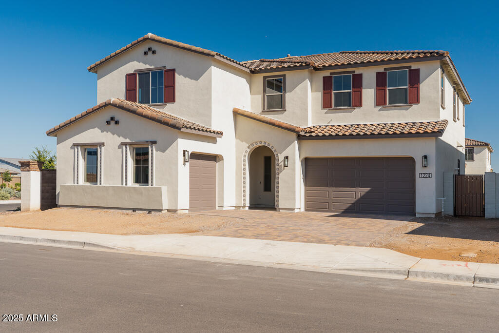 1224 E TONTO Drive, Gilbert, AZ 85298 — Photo 1 of 23