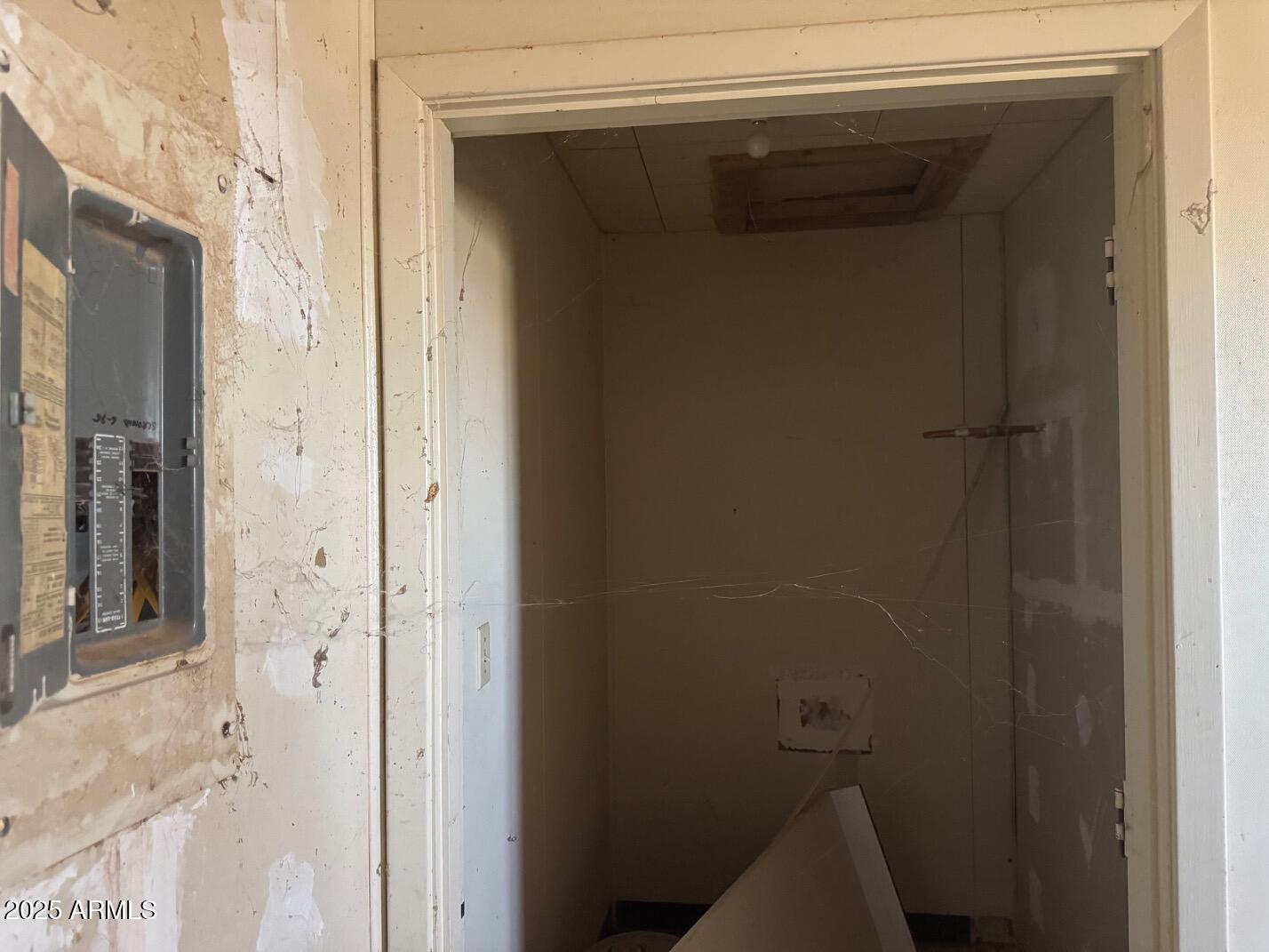 Thumbnail 28