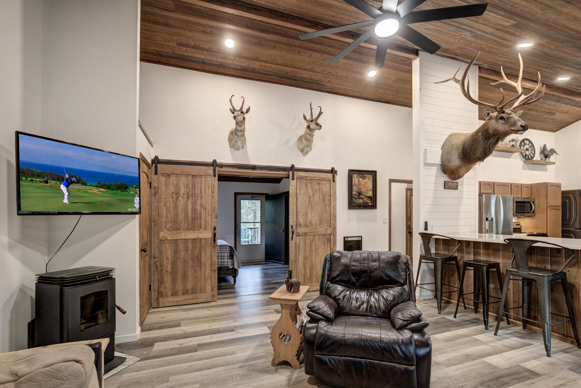 3865 N Hunt Drive, Pine, AZ 85544 — Photo 1 of 41