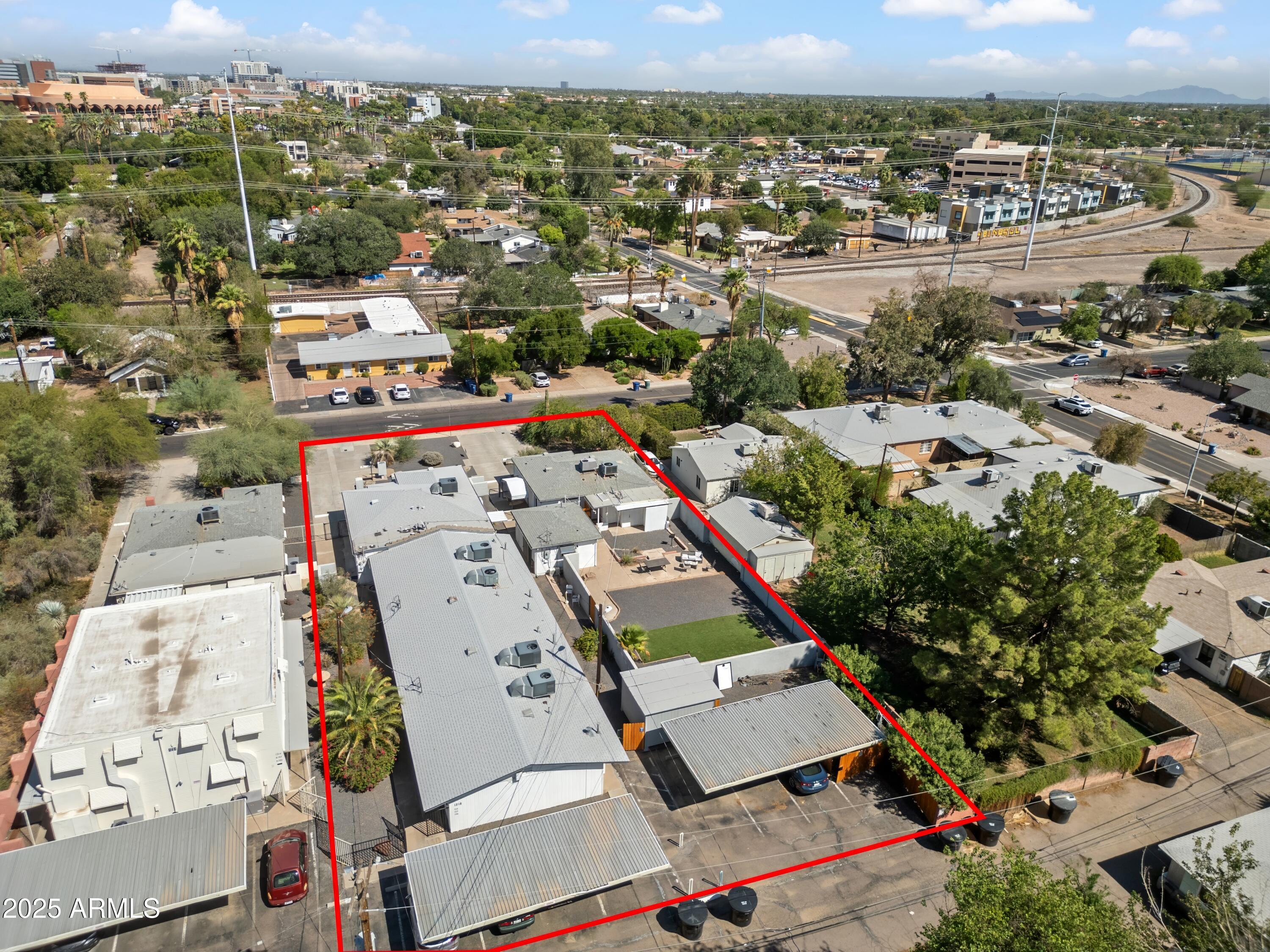 1218 S FARMER Avenue, Tempe, AZ 85281