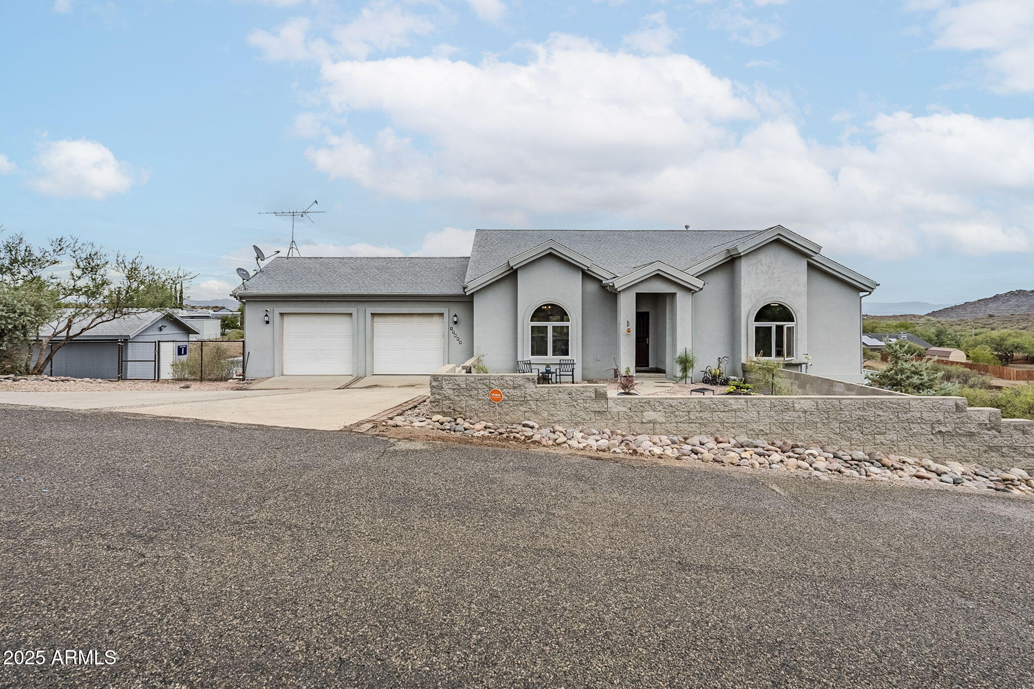 17862 E HUMMINGBIRD Lane, Mayer, AZ 86333