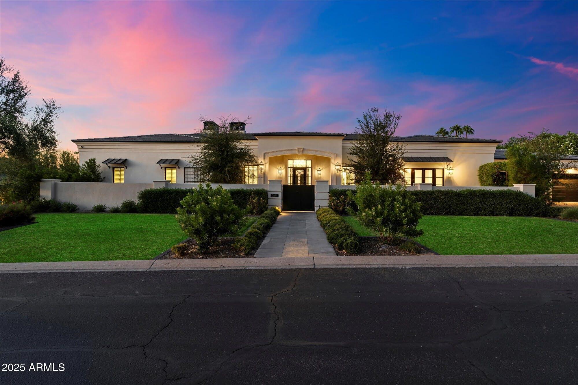 5226 E Desert Vista Road, Paradise Valley, AZ 85253