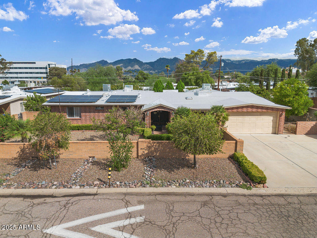 6301 E CALLE DE SAN ALBERTO, Tucson, AZ 85710