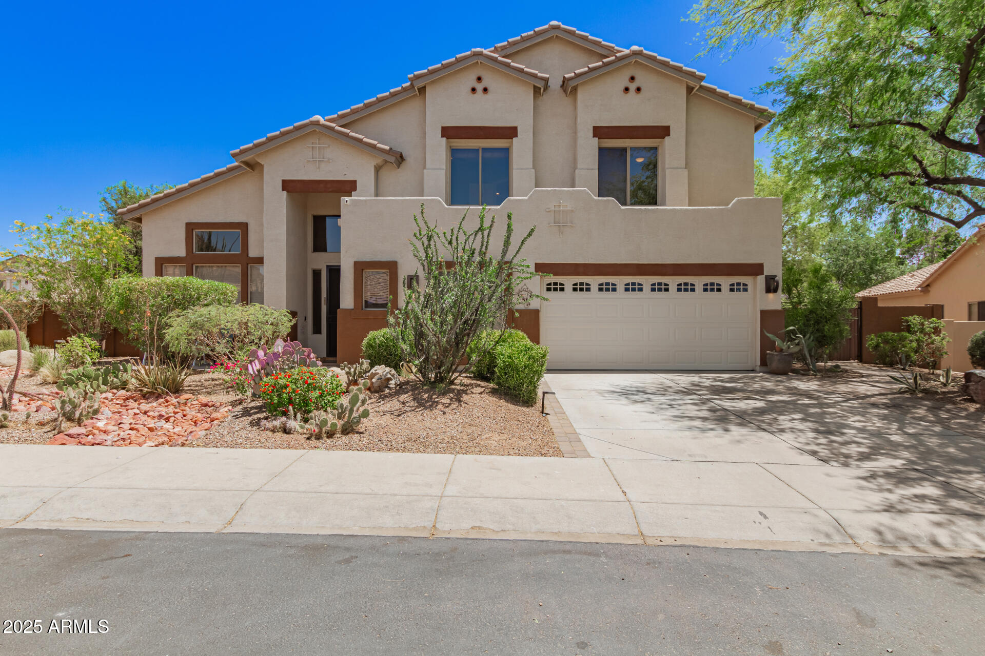 9661 E GLENCOVE Circle, Mesa, AZ 85207 — Photo 1 of 80