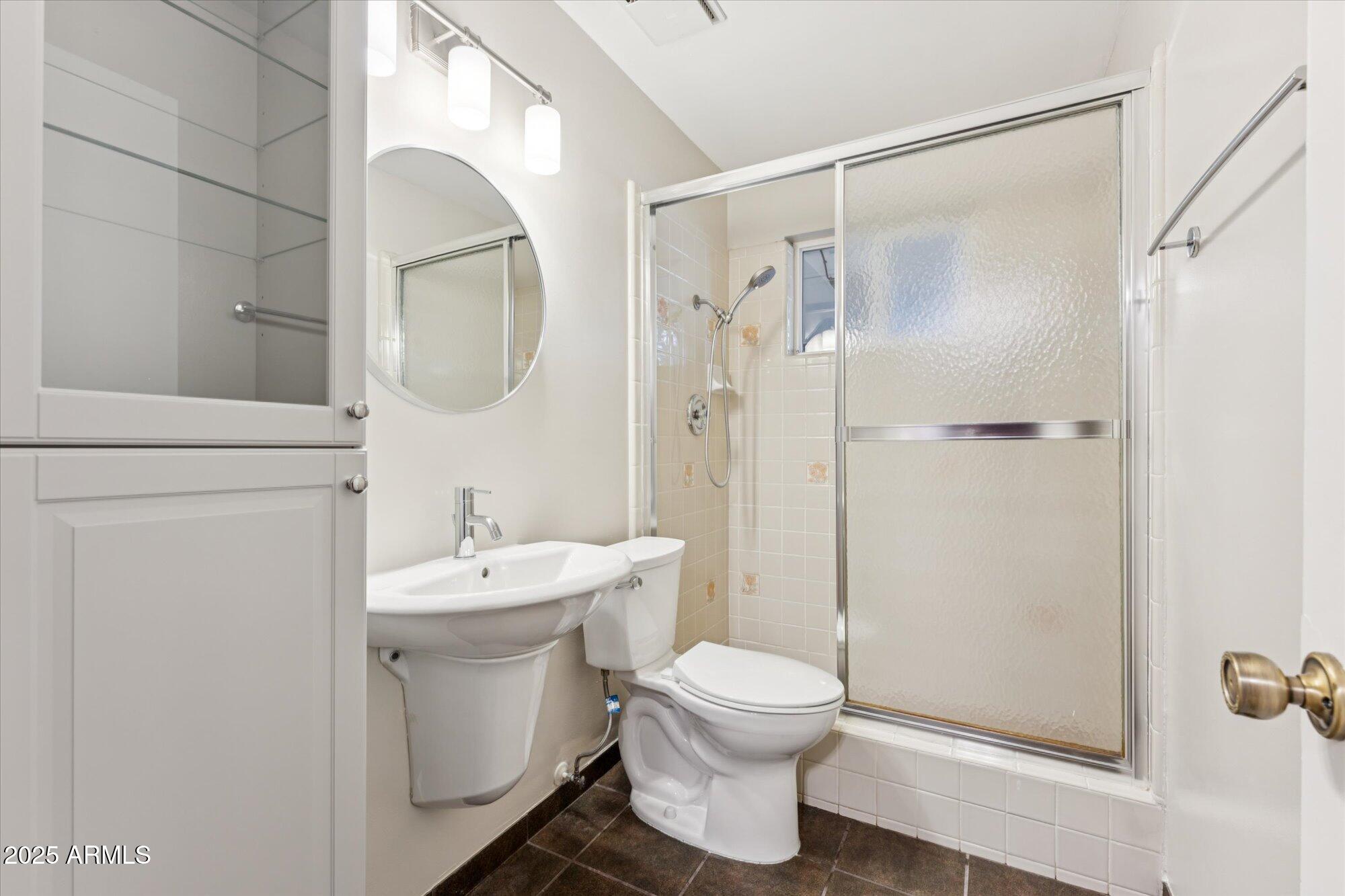 Thumbnail 36
