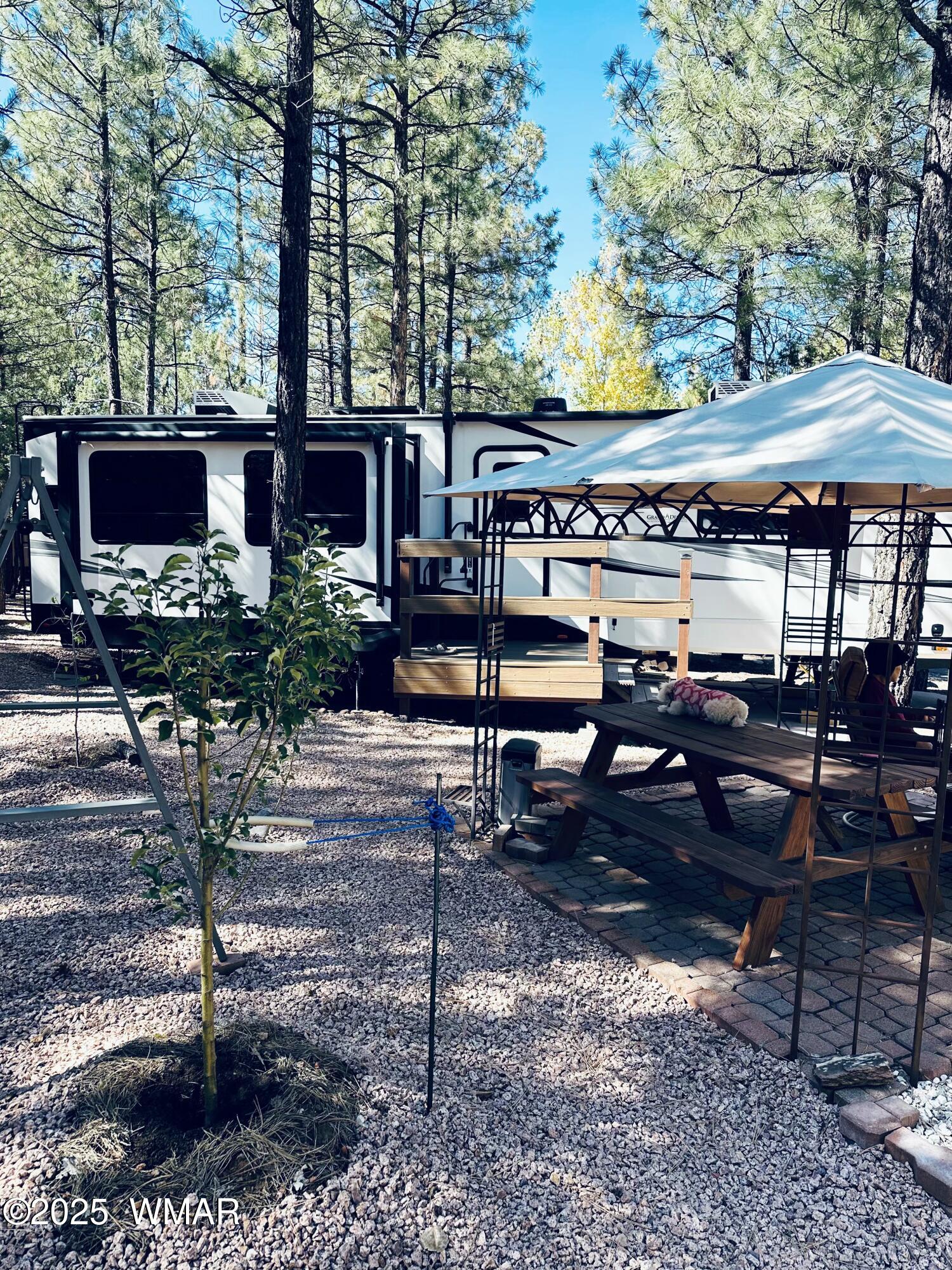 2241 Saddlebag Lane, Show Low, AZ 85901