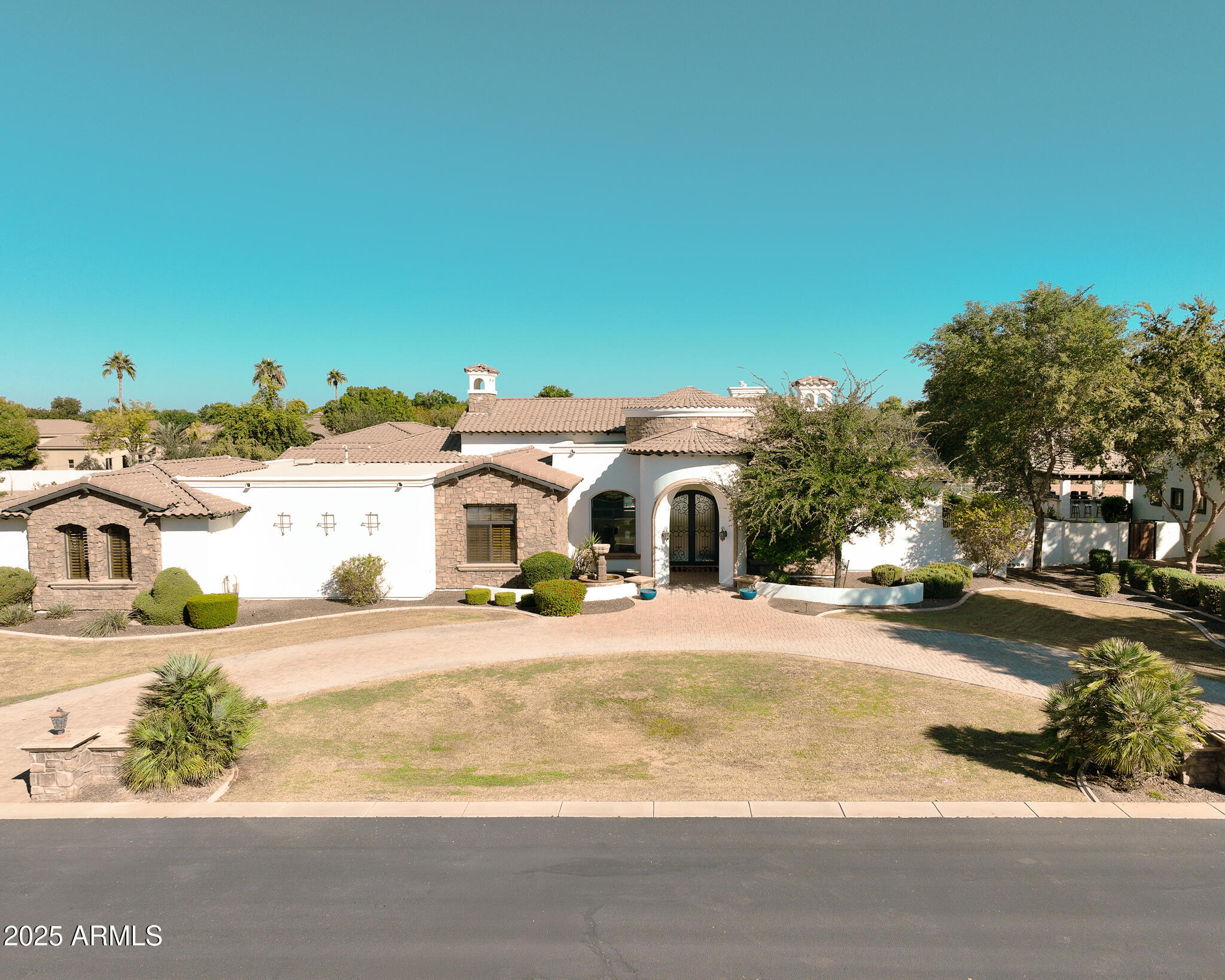 2032 E SANOQUE Boulevard, Gilbert, AZ 85298 — Photo 1 of 1