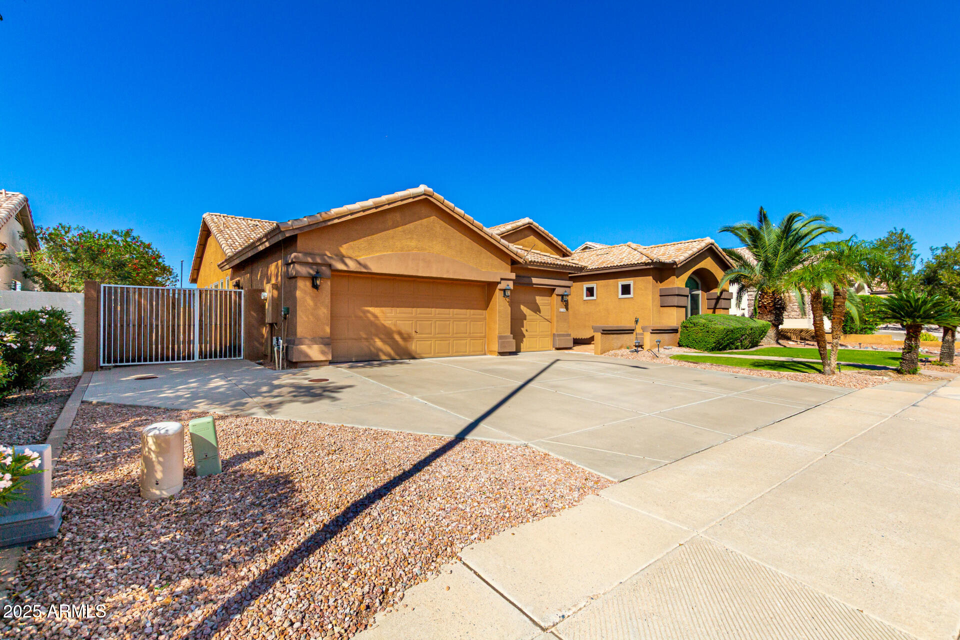 1356 N BERNARD, Mesa, AZ 85207 — Photo 1 of 36