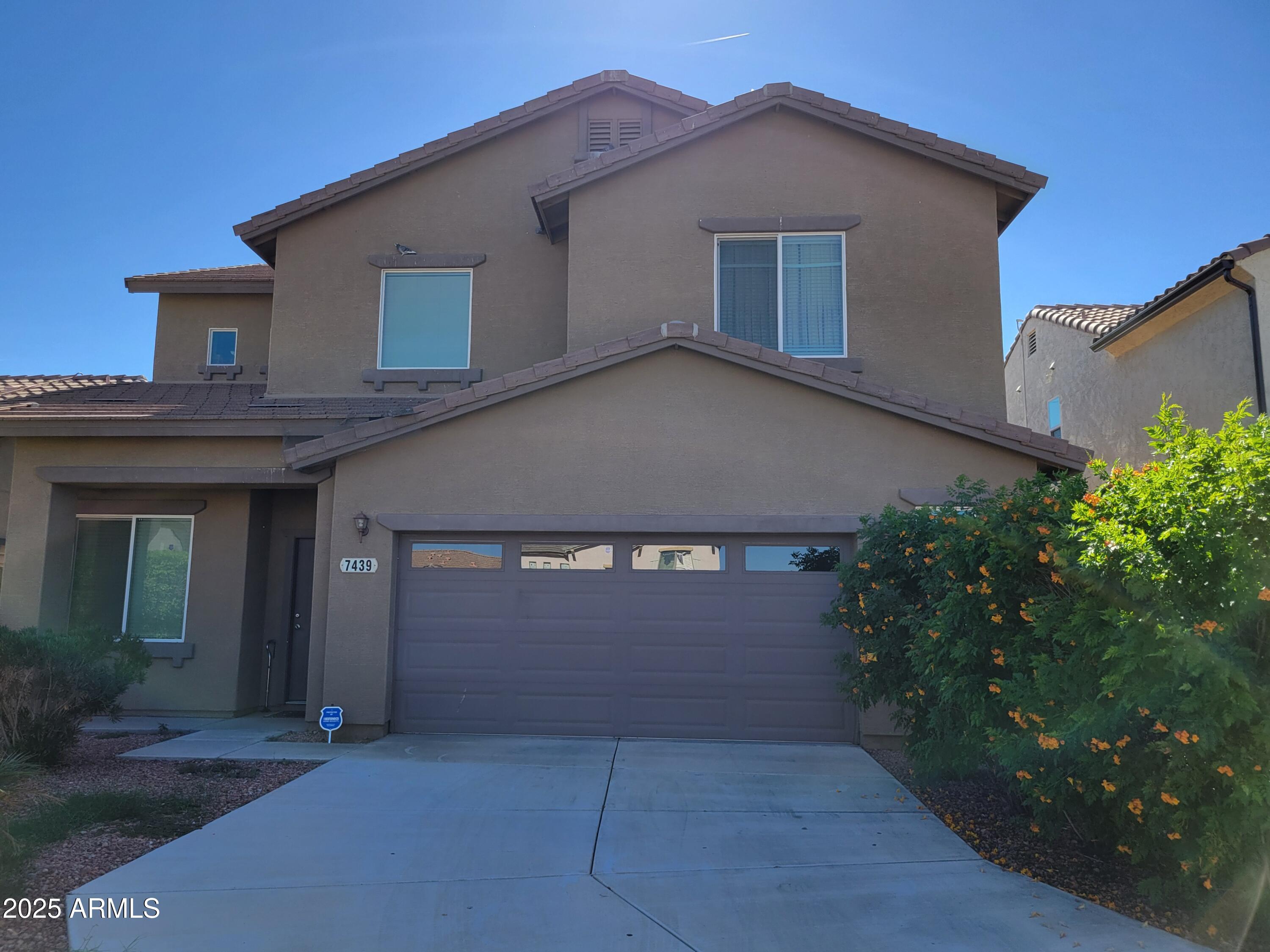7439 W WOLF Street, Phoenix, AZ 85033 — Photo 1 of 21