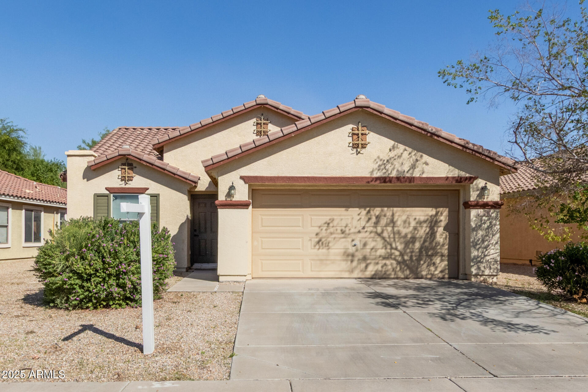 40202 W MARY LOU Drive, Maricopa, AZ 85138