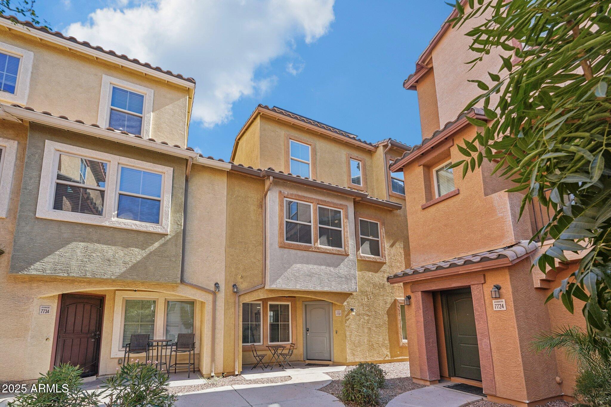 7722 W PIPESTONE Place, Phoenix, AZ 85035 — Photo 1 of 28