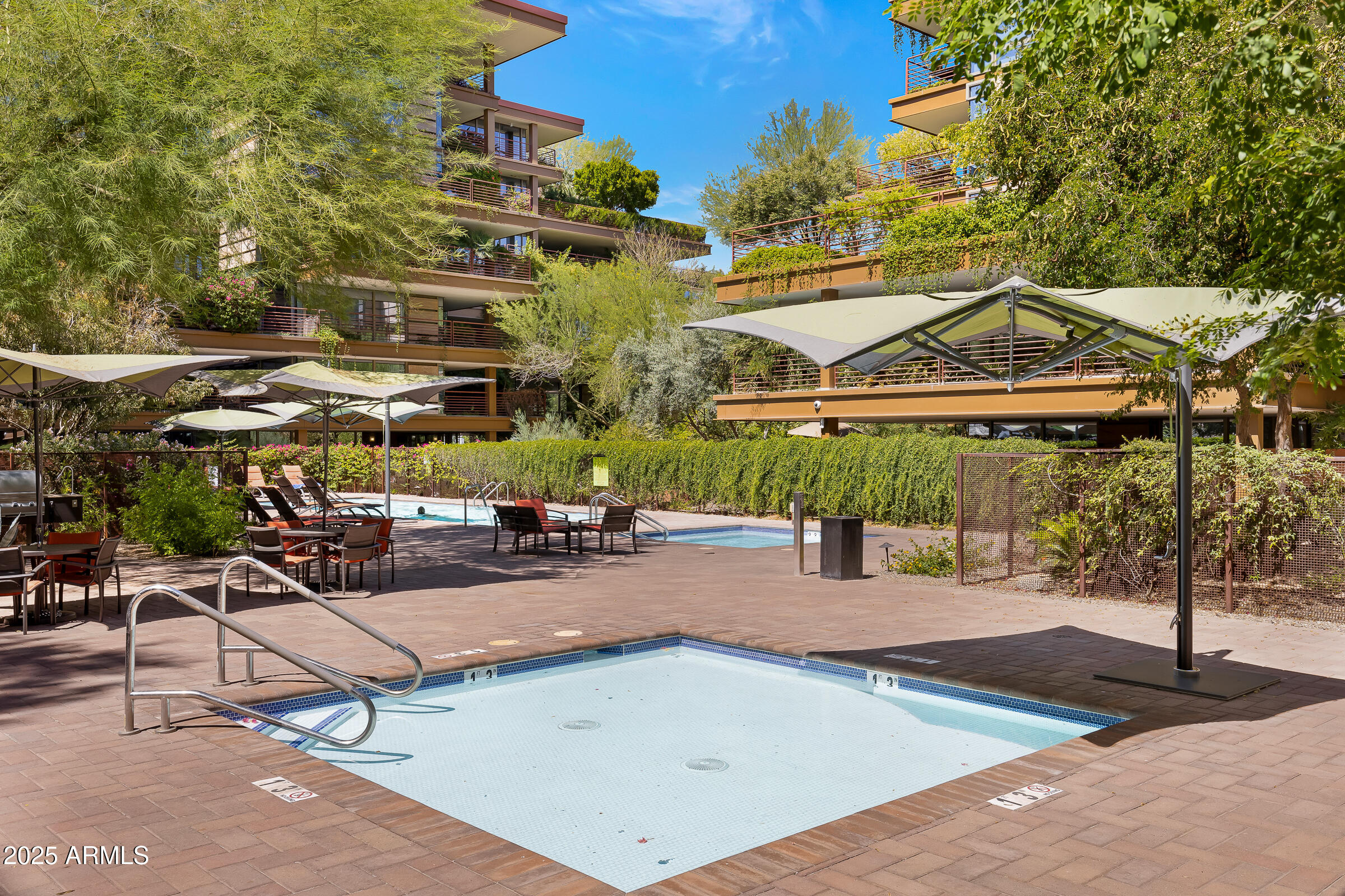 Thumbnail 32