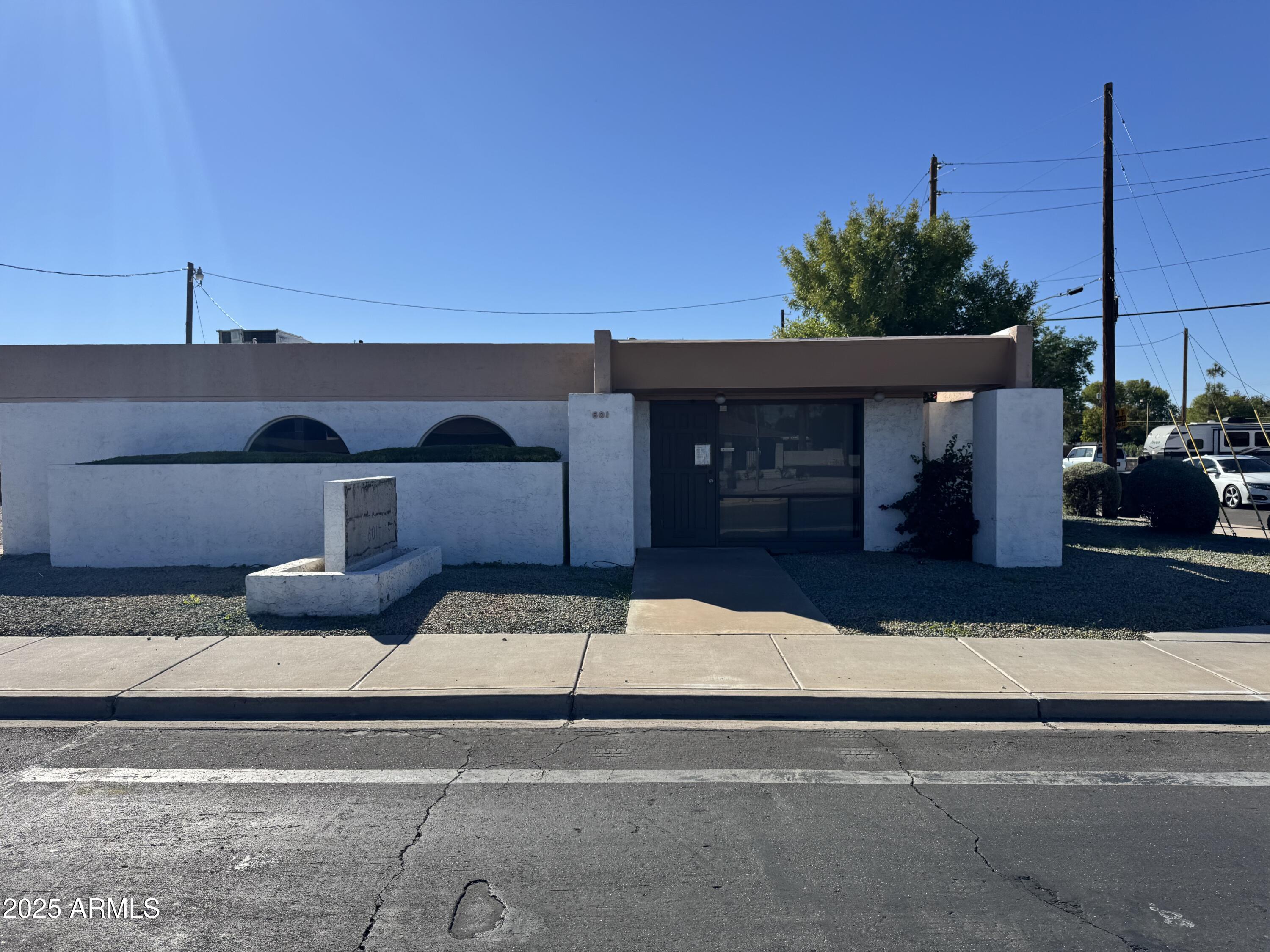 601 E University Drive, Mesa, AZ 85203