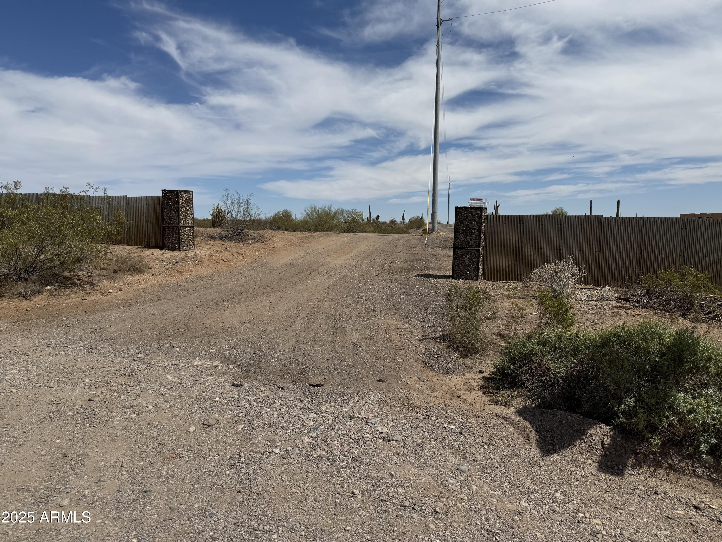 XX00 N Castle Hot Springs Road -, Morristown, AZ 85342