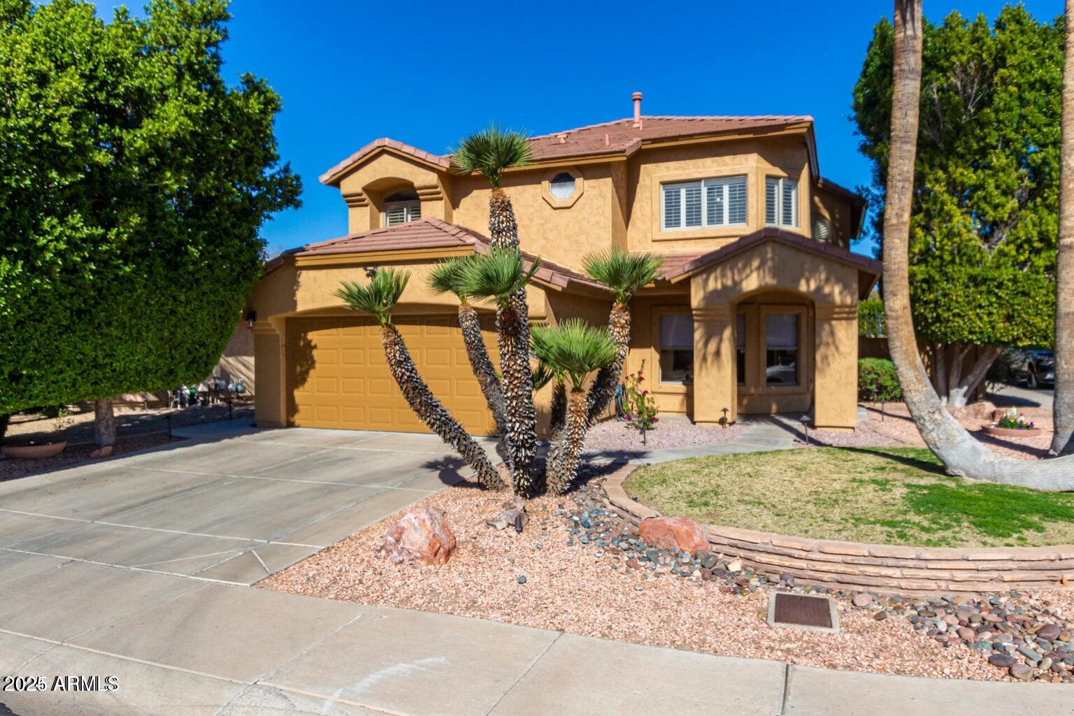 6356 W Adobe Drive, Glendale, AZ 85308