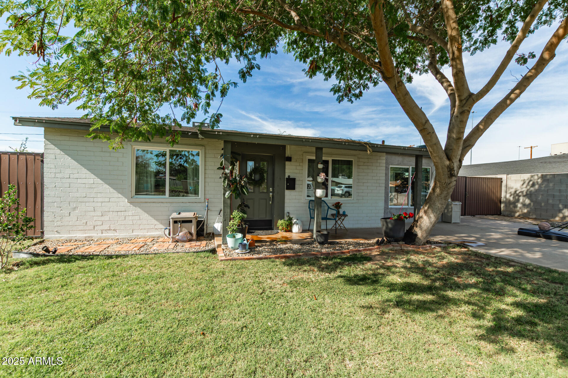 6728 N 24TH Drive, Phoenix, AZ 85015 — Photo 1 of 31