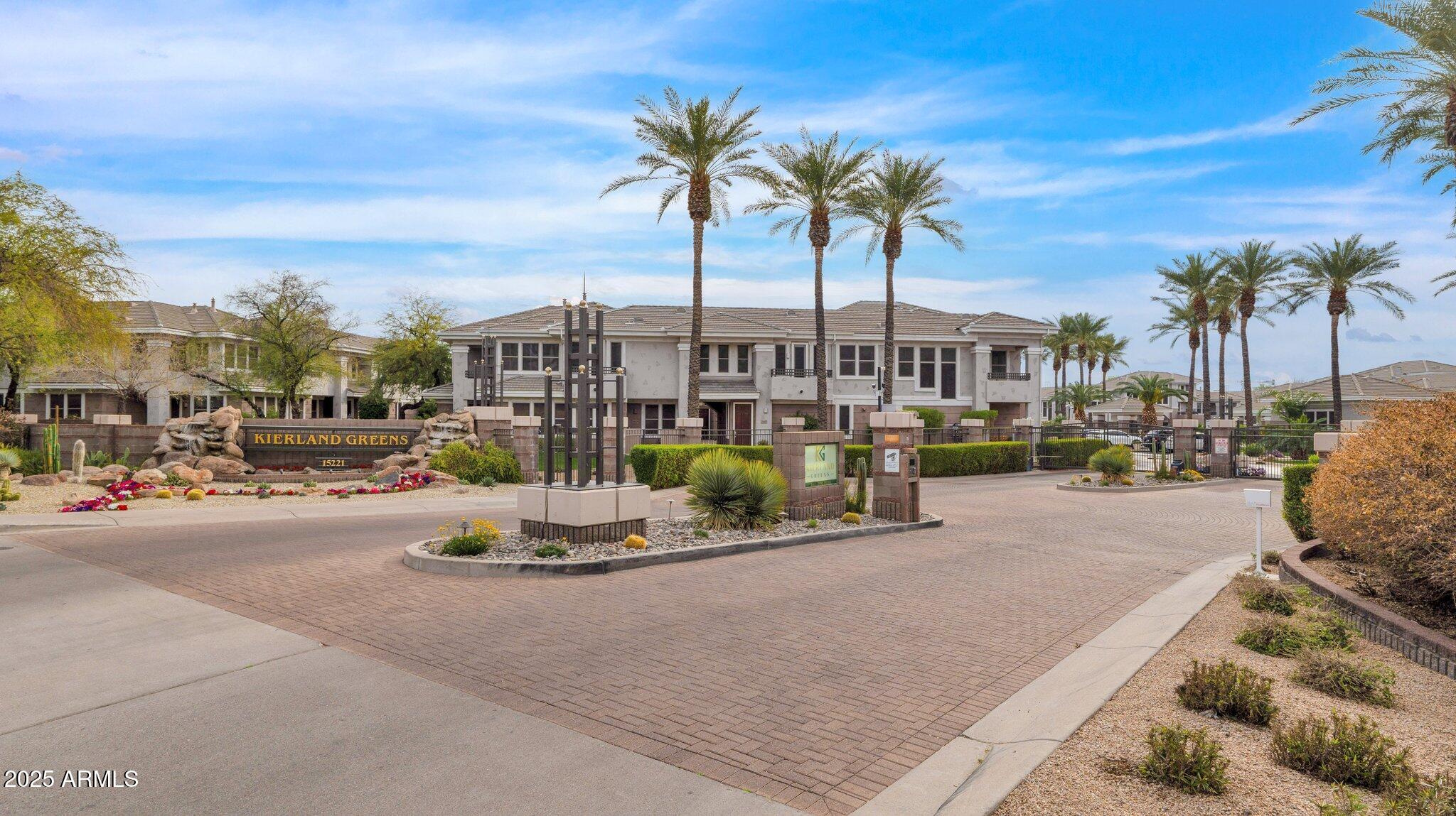 15221 N CLUBGATE Drive 2041, Scottsdale, AZ 85254