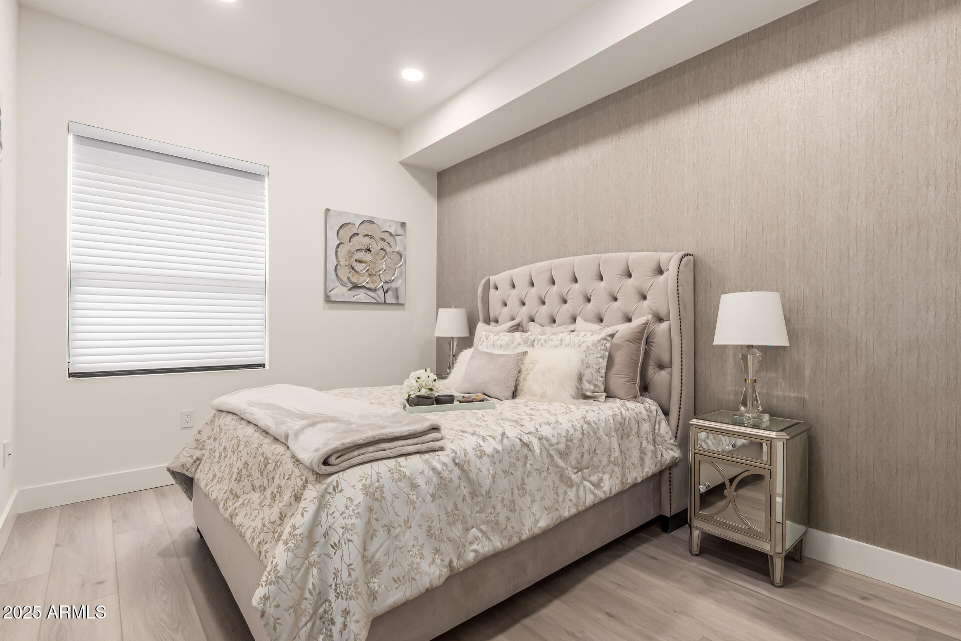 Thumbnail 25