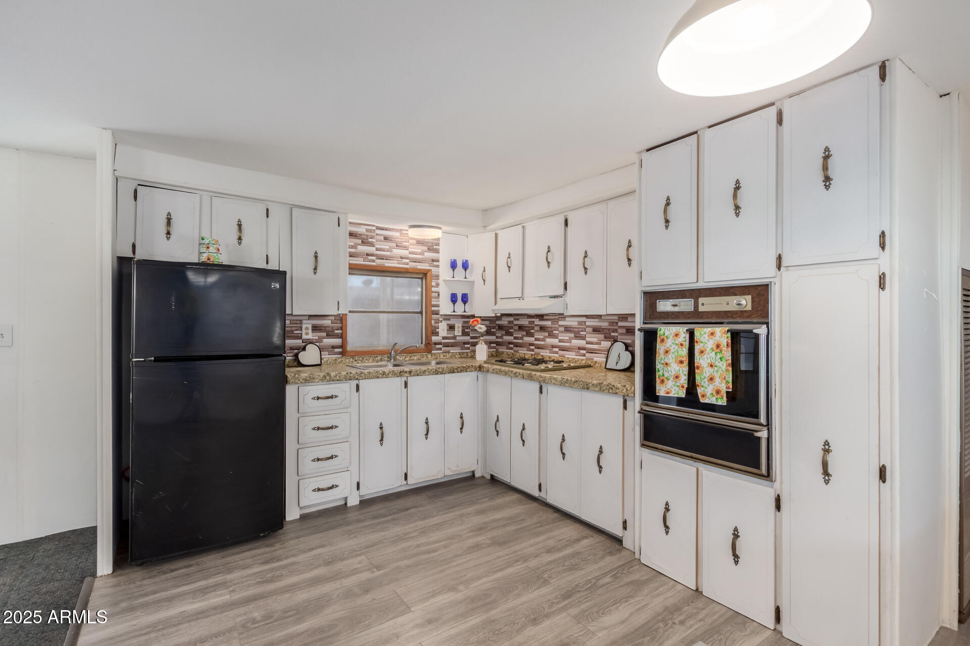 16225 N CAVE CREEK Road 1, Phoenix, AZ 85032