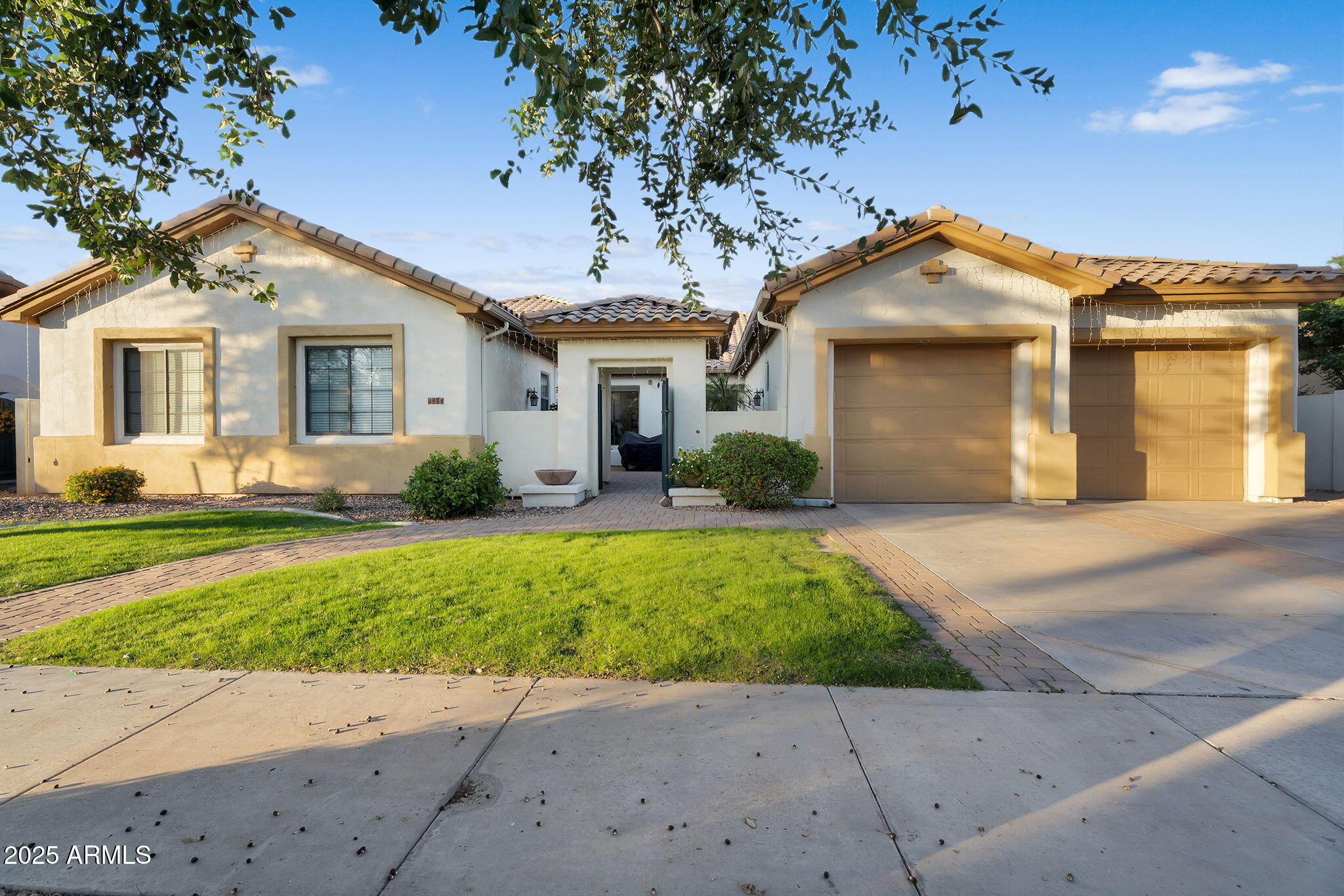 934 W ELM Street, Litchfield Park, AZ 85340 — Photo 1 of 39