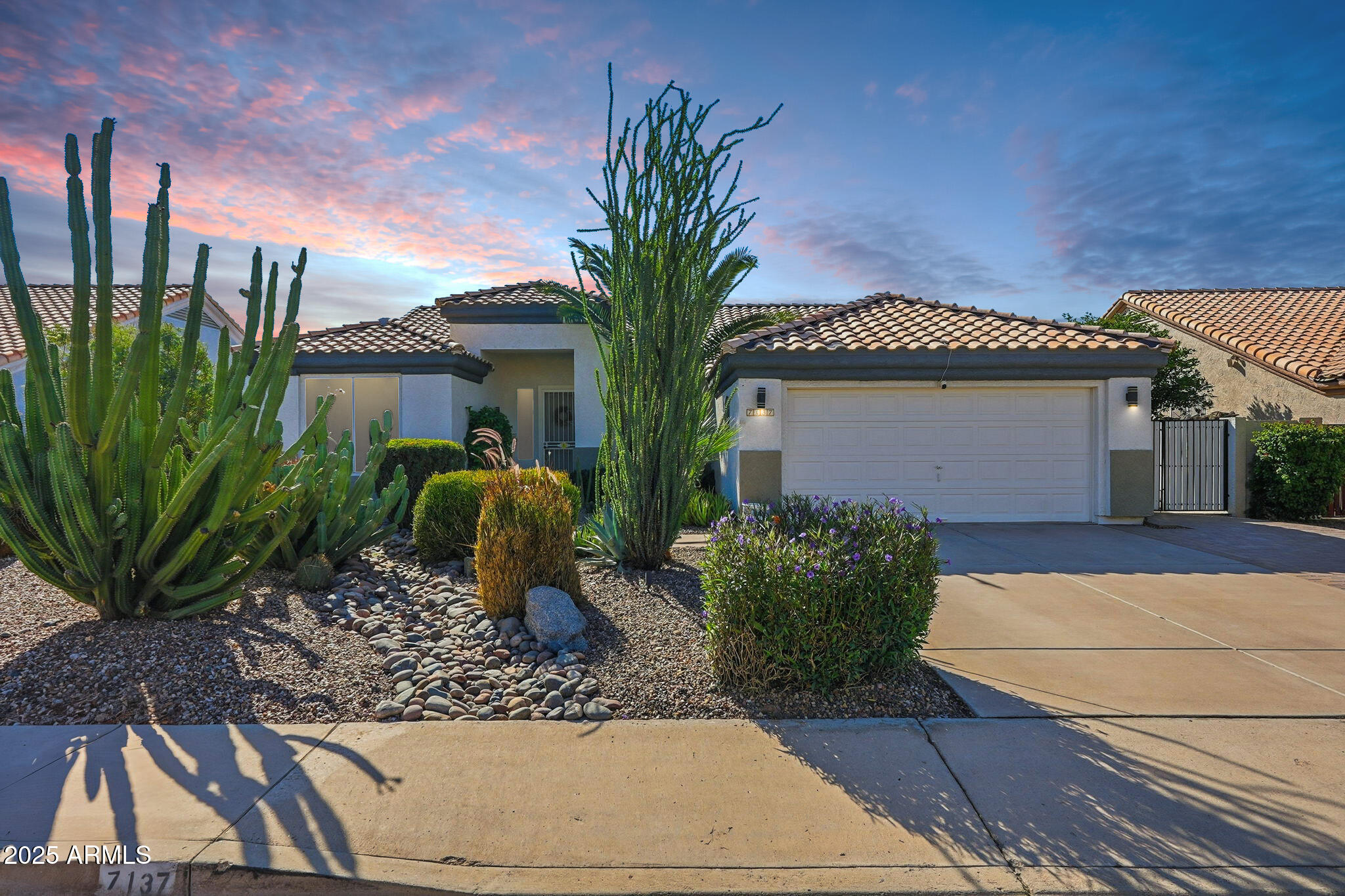 7137 E LAGUNA AZUL Avenue, Mesa, AZ 85209