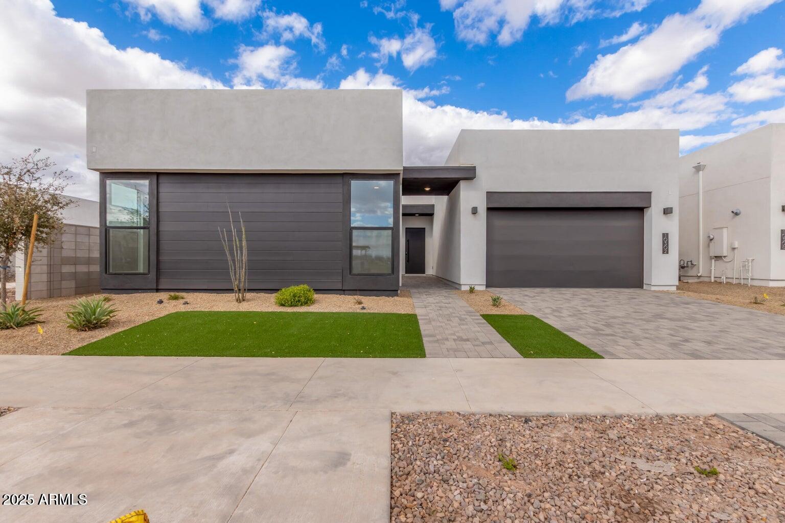10302 E UTAH Avenue, Mesa, AZ 85212 — Photo 1 of 19