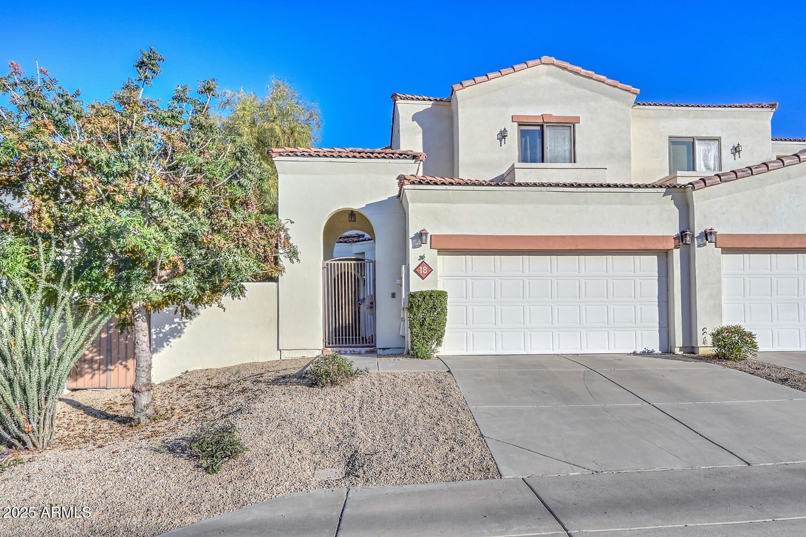 1750 E OCOTILLO Road E 18, Phoenix, AZ 85016 — Photo 1 of 44