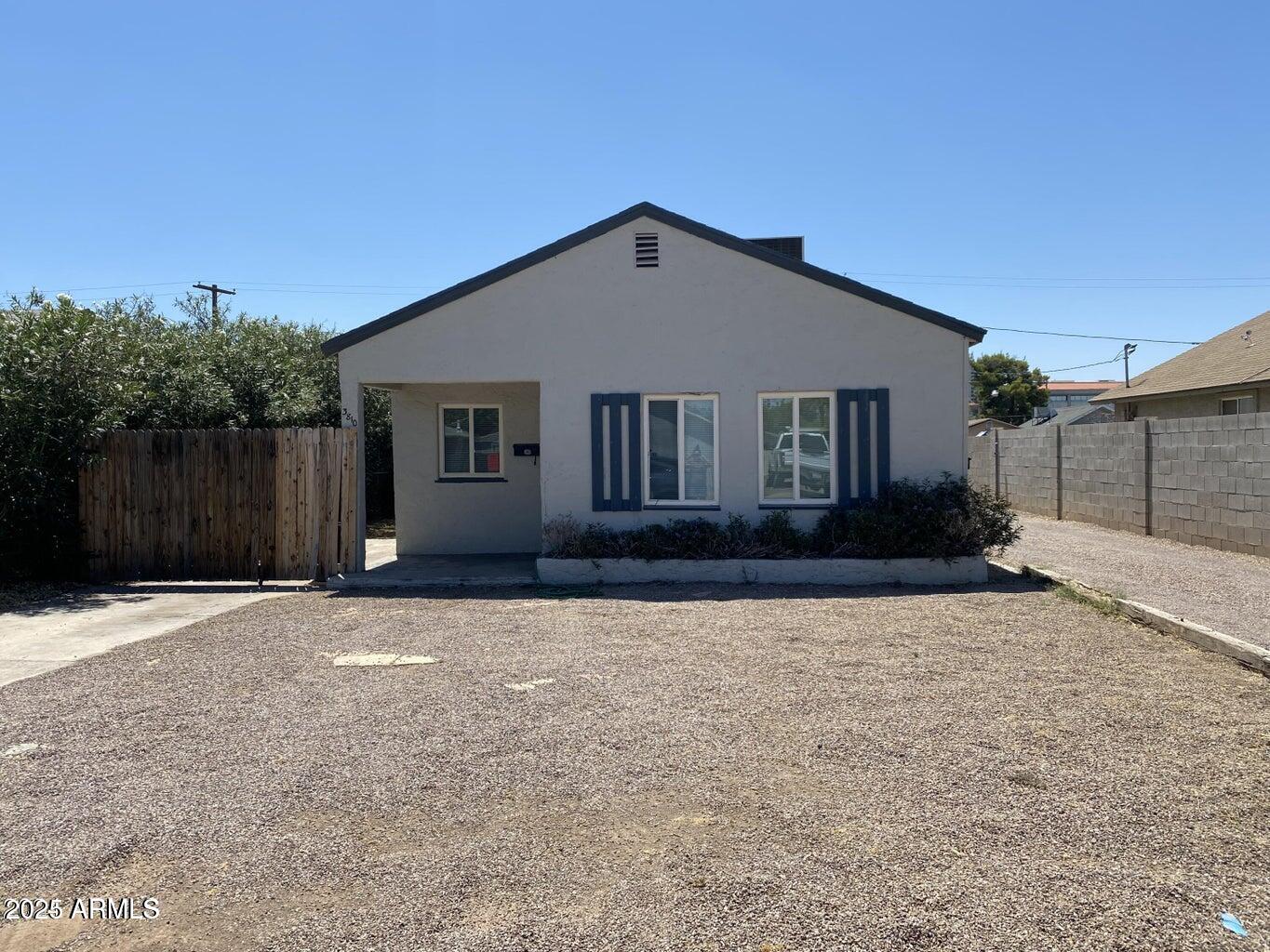 3810 N 9TH Place, Phoenix, AZ 85014 — Photo 1 of 17