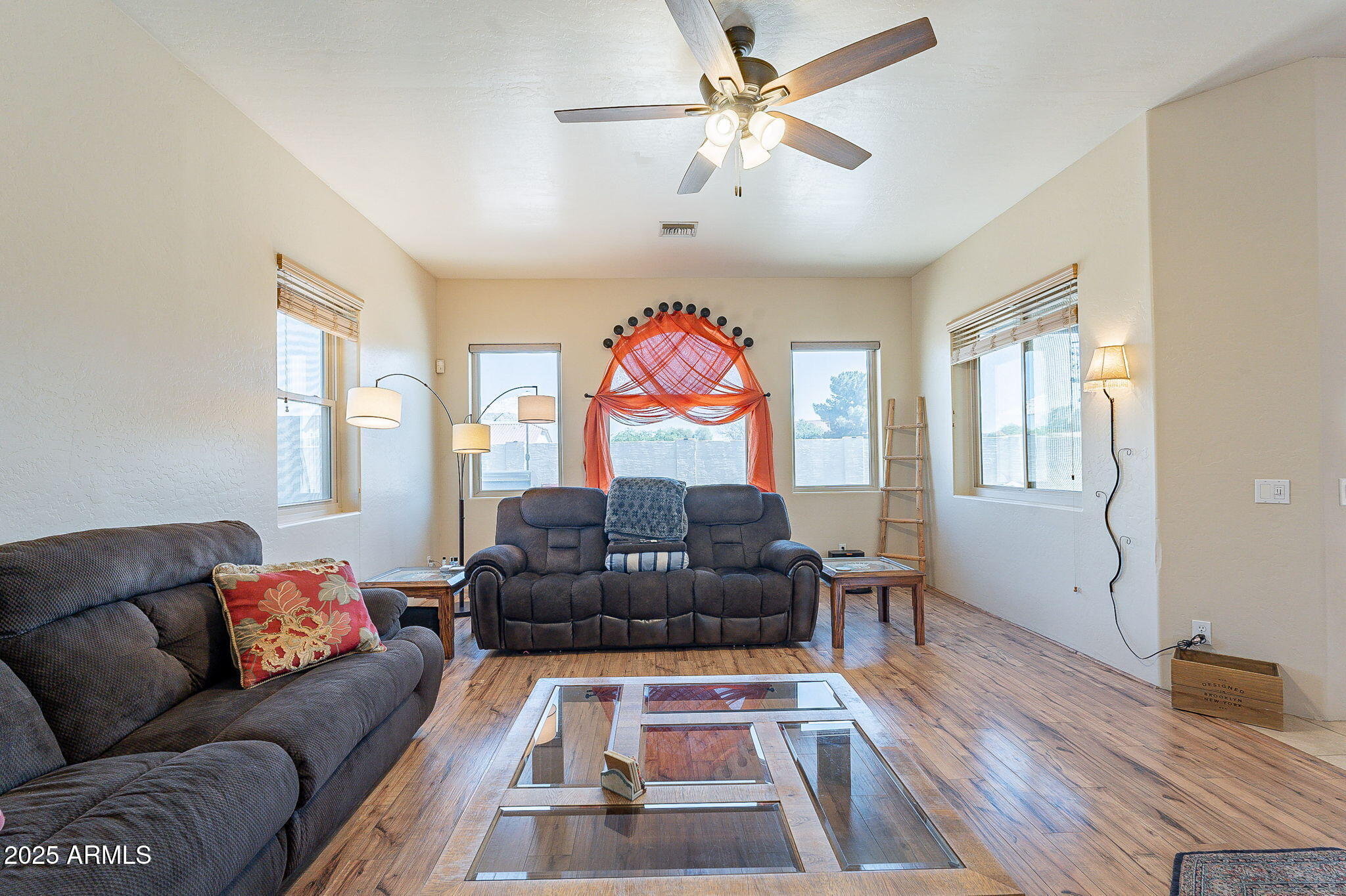 Thumbnail 19